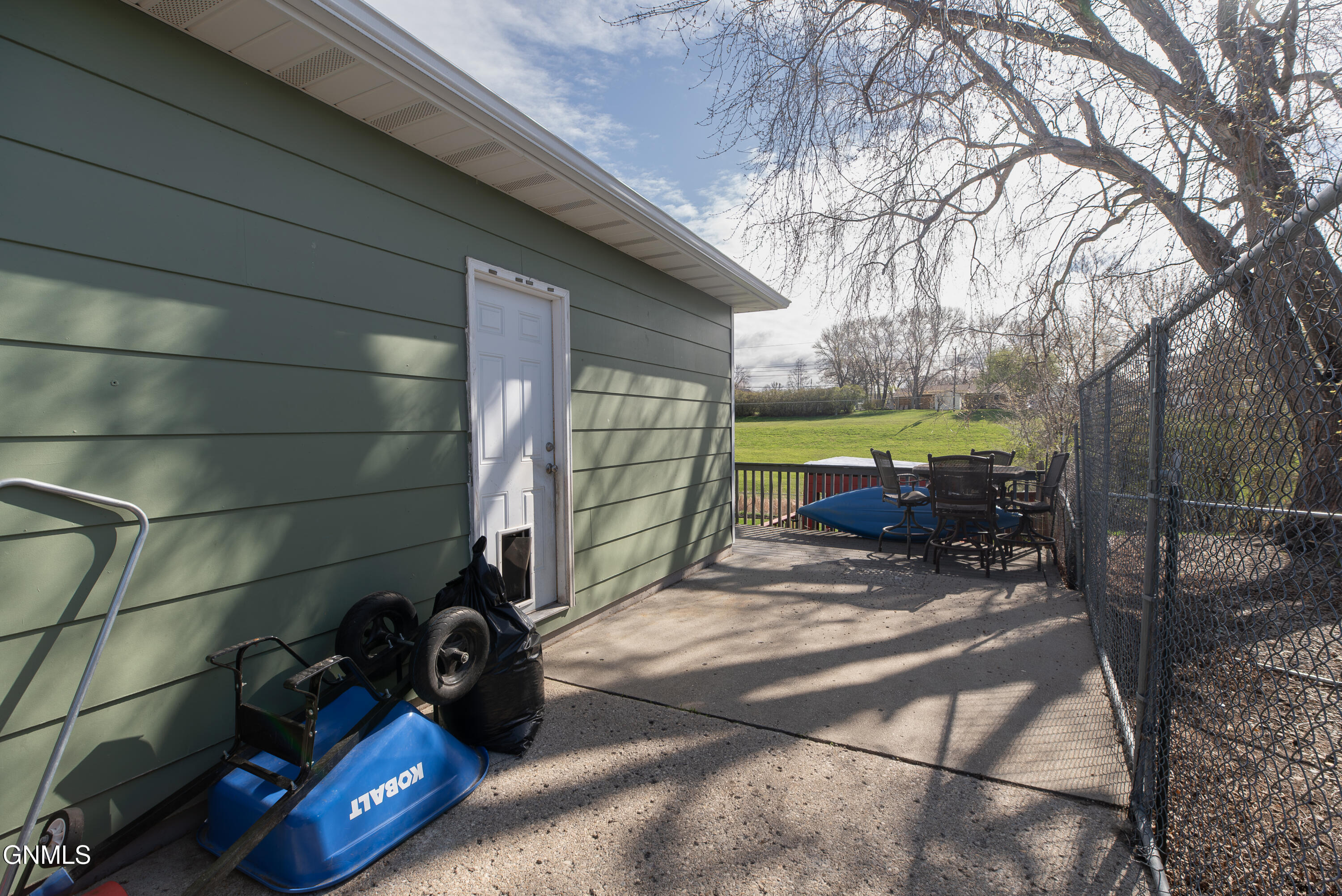 property viewer photo 37
