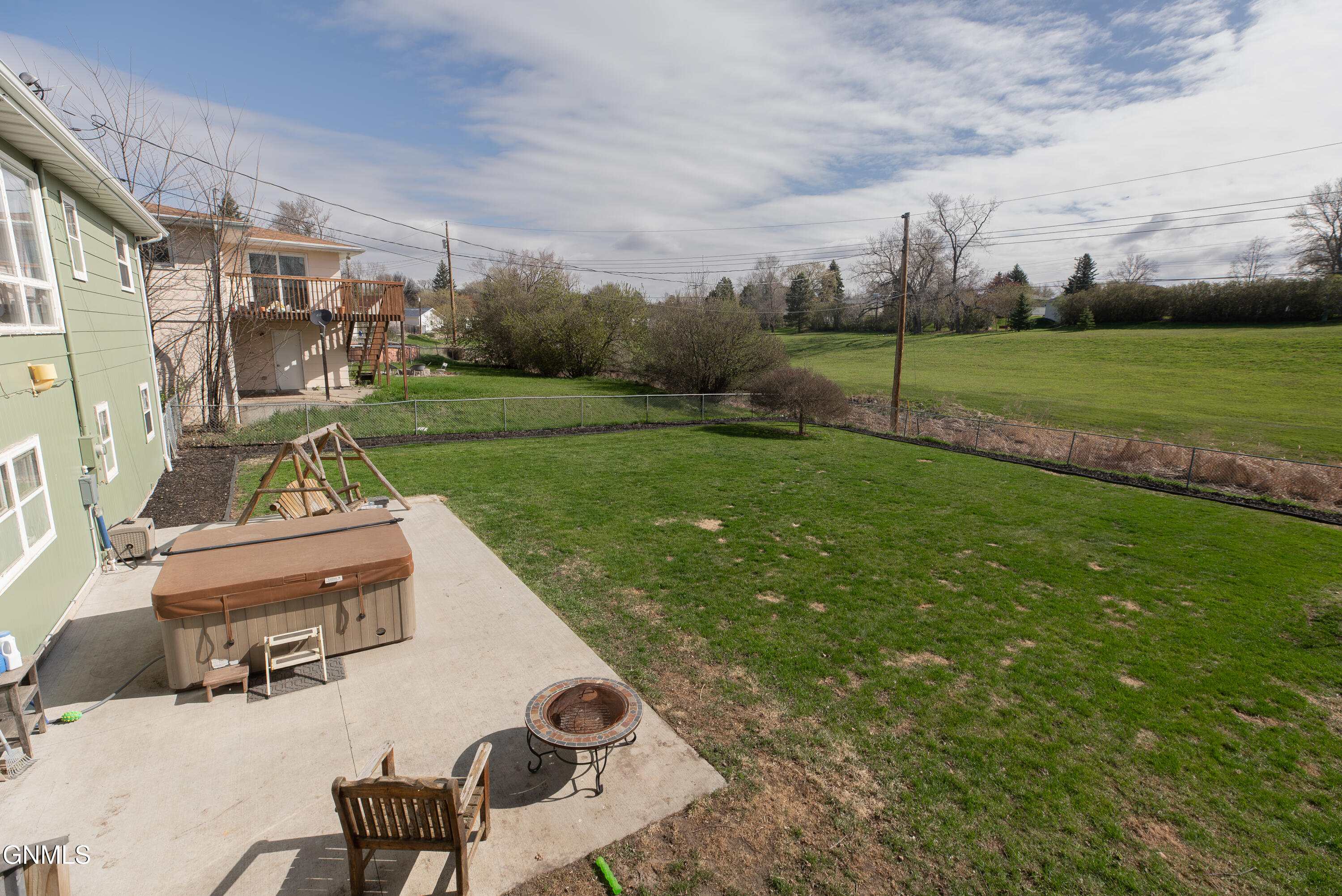 property viewer photo 40