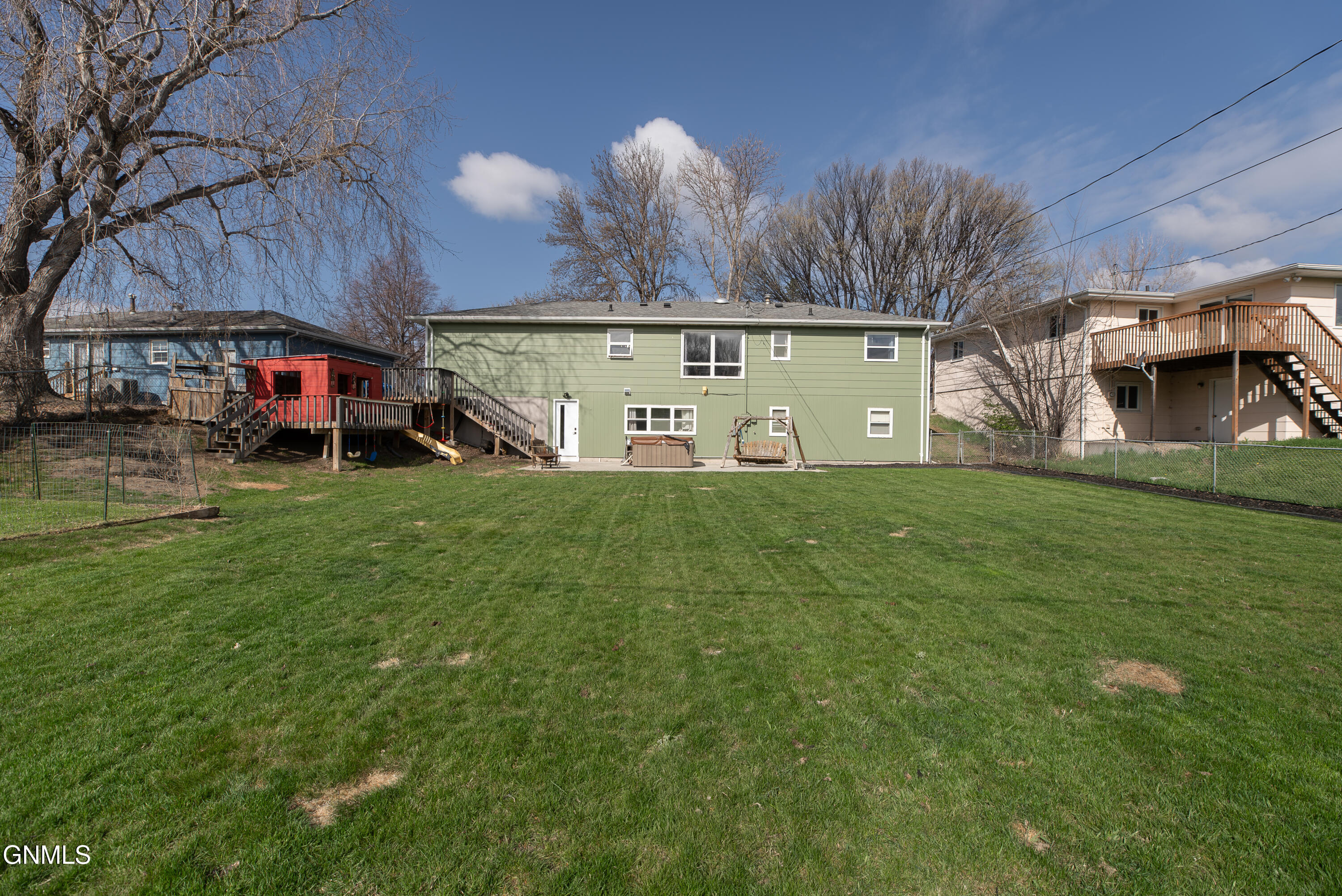 property viewer photo 44