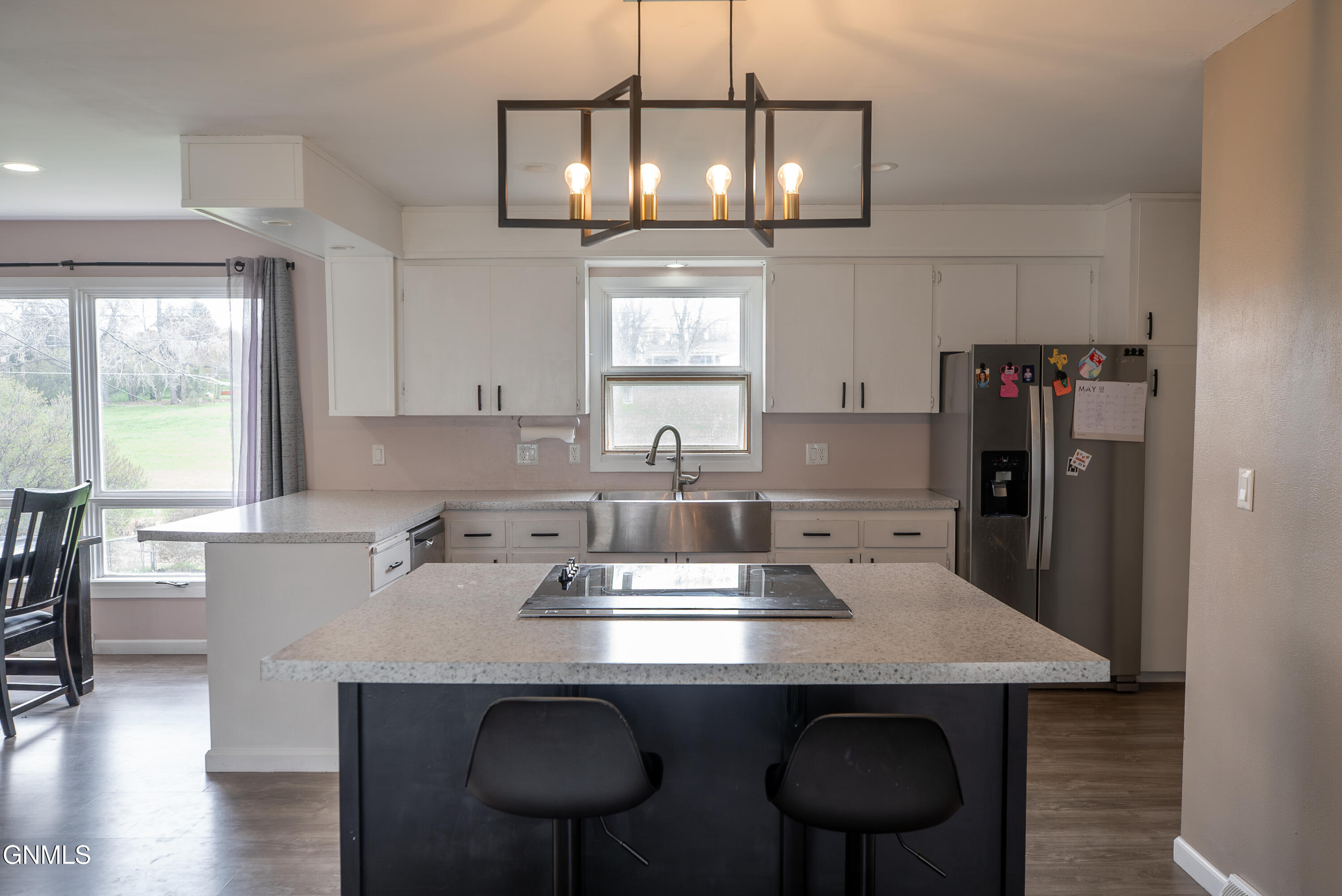property viewer photo 7
