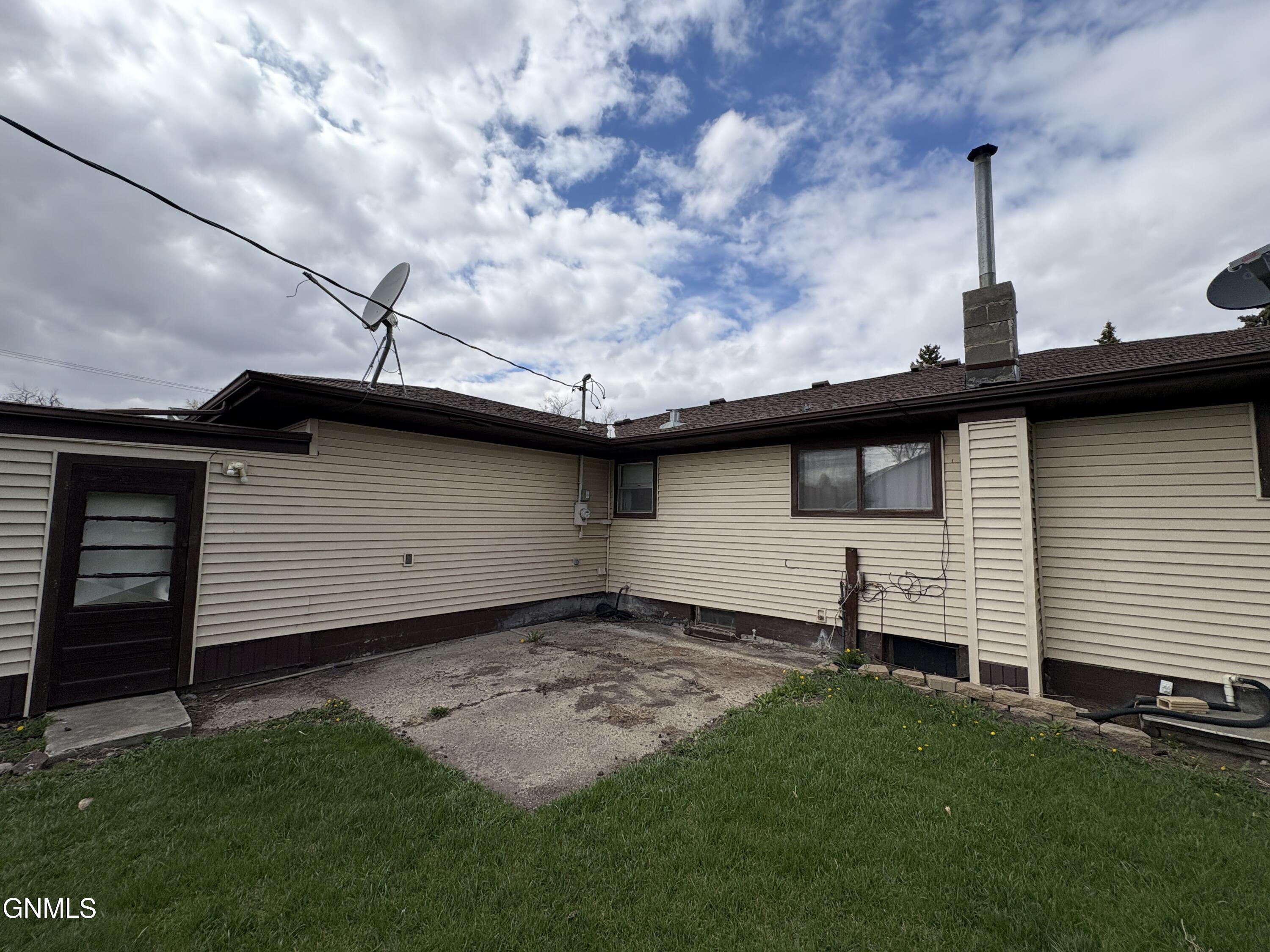 main property photo 57
