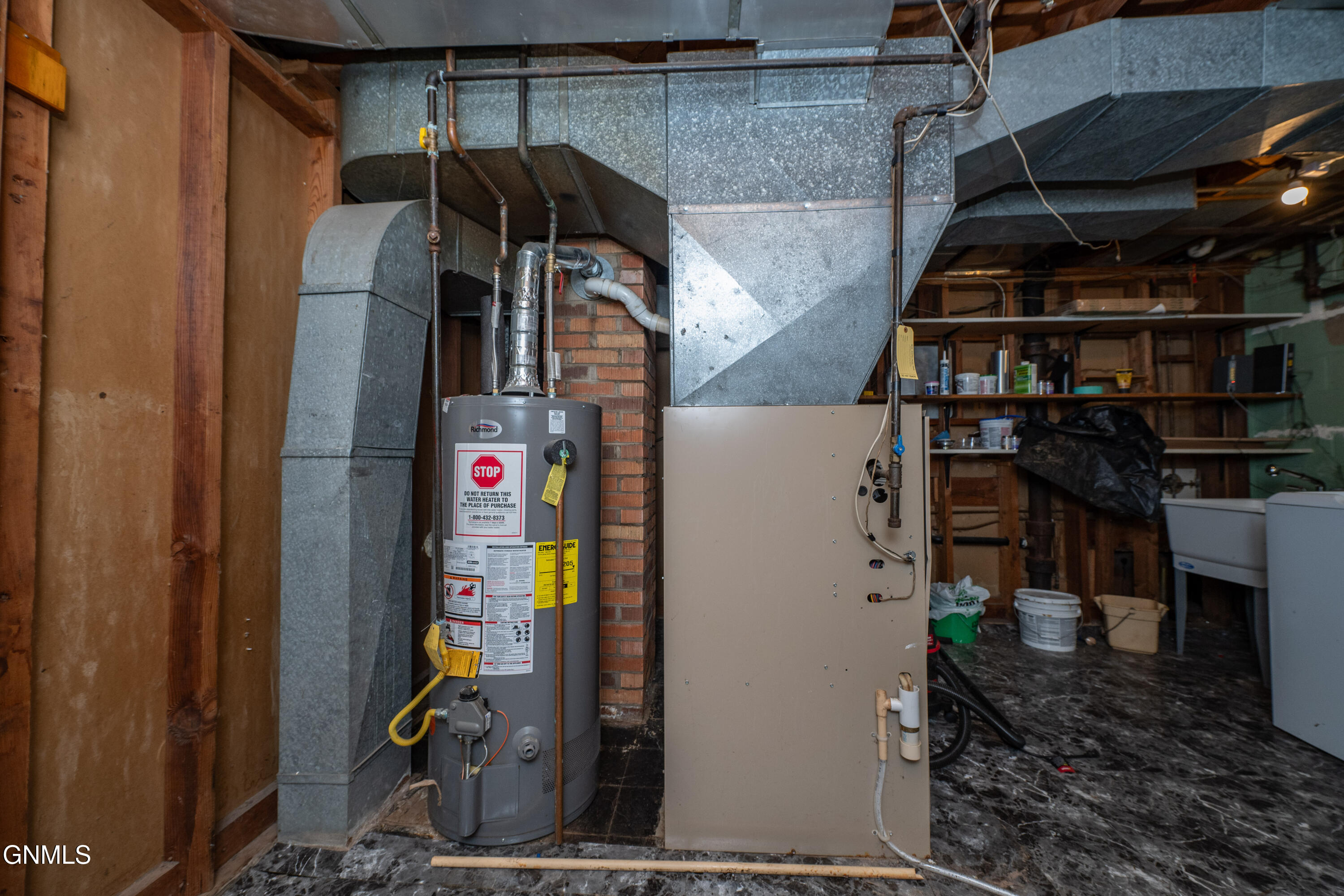 main property photo 24