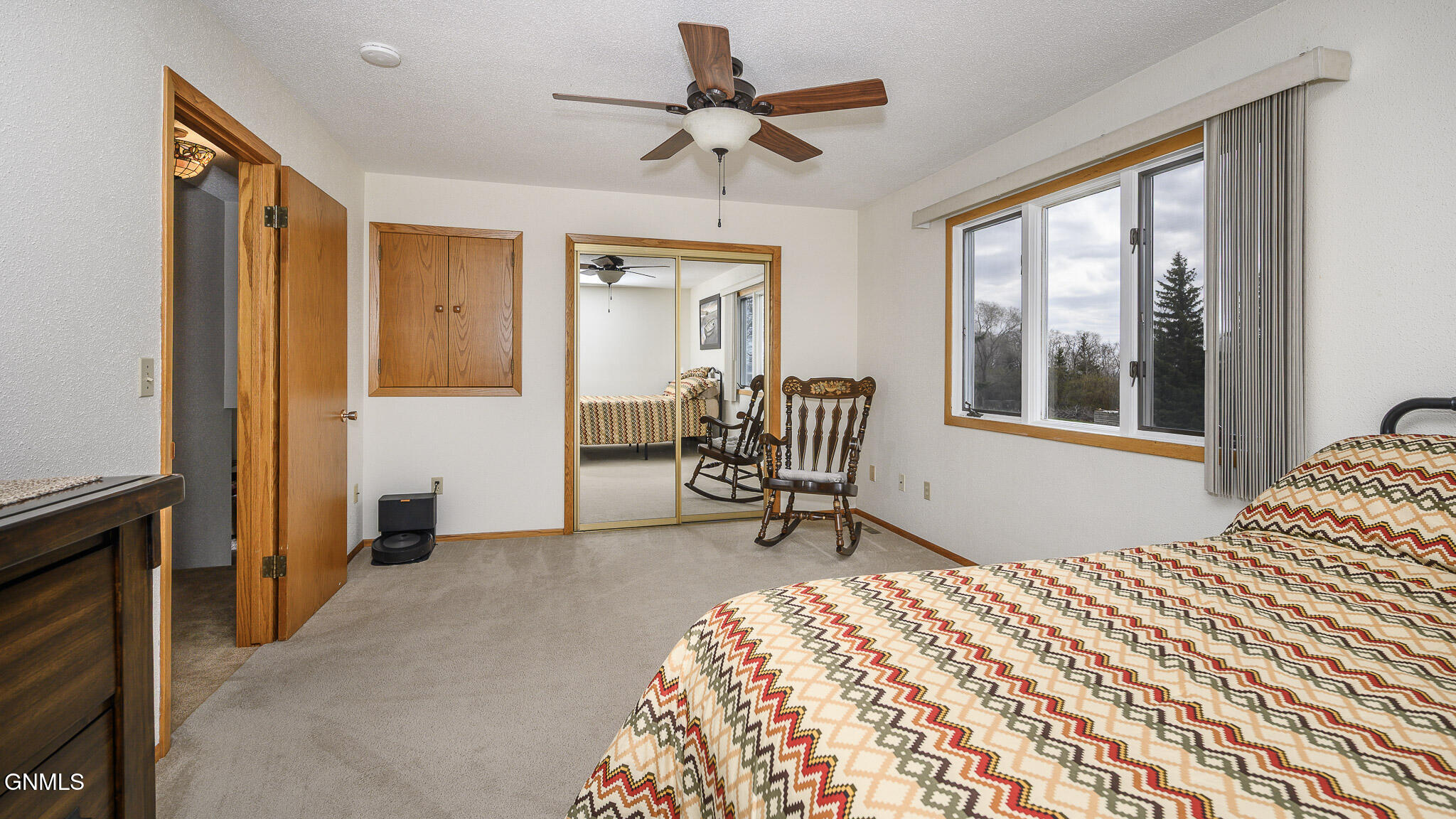 property viewer photo 18