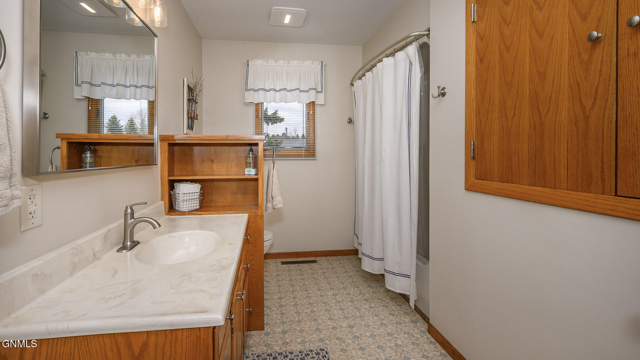 property viewer photo 22