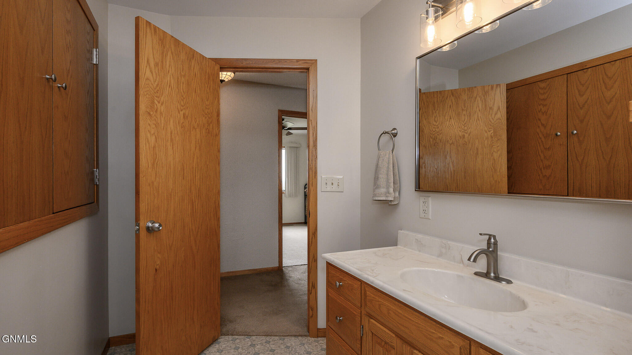 property viewer photo 23