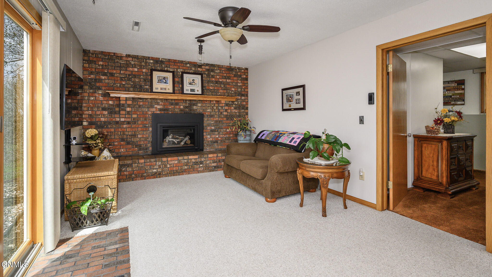 property viewer photo 24