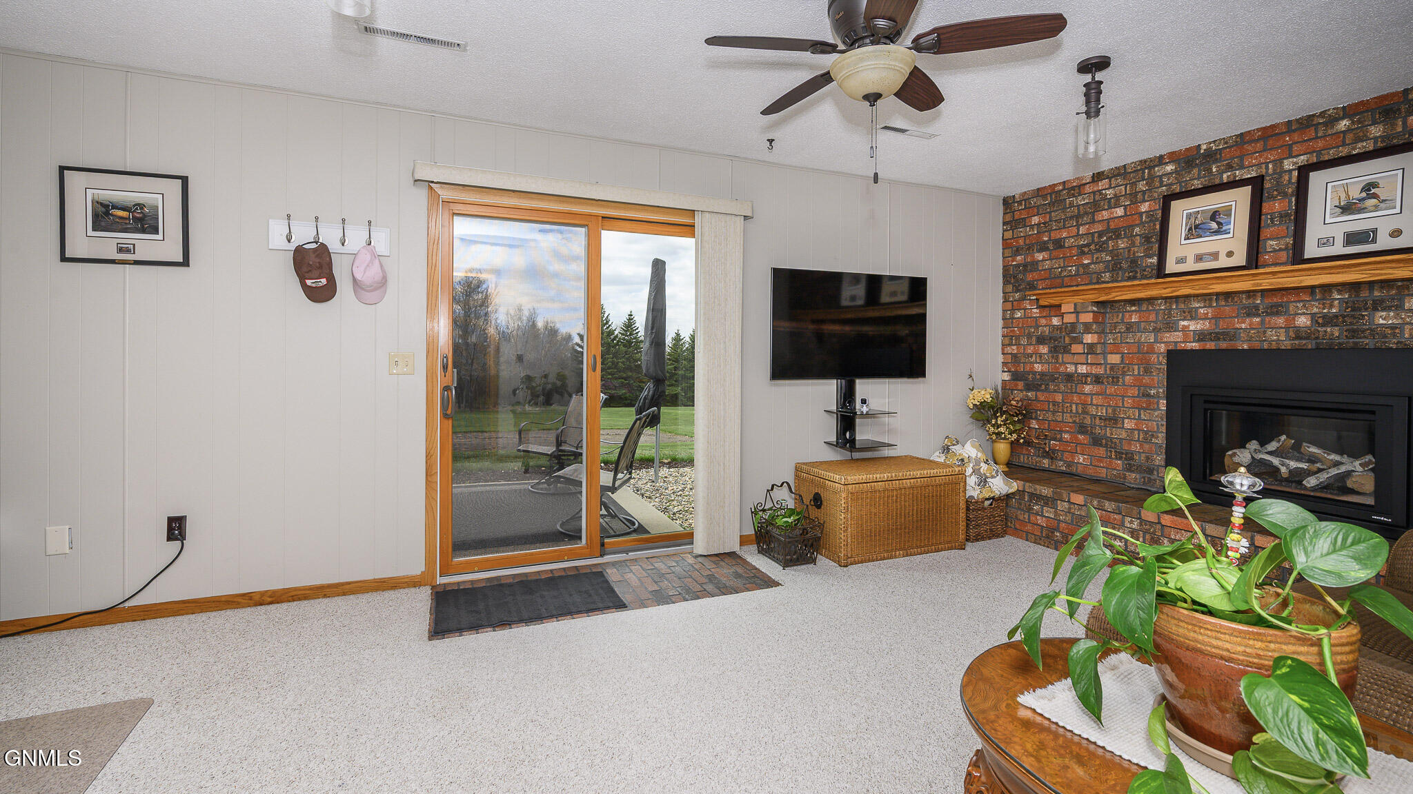 property viewer photo 26