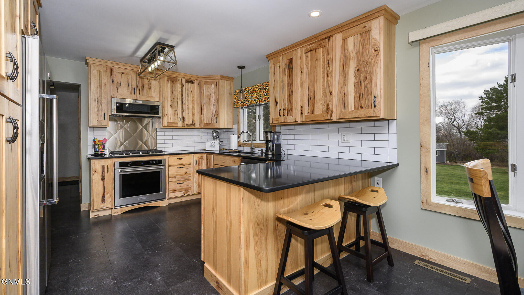 property viewer photo 8