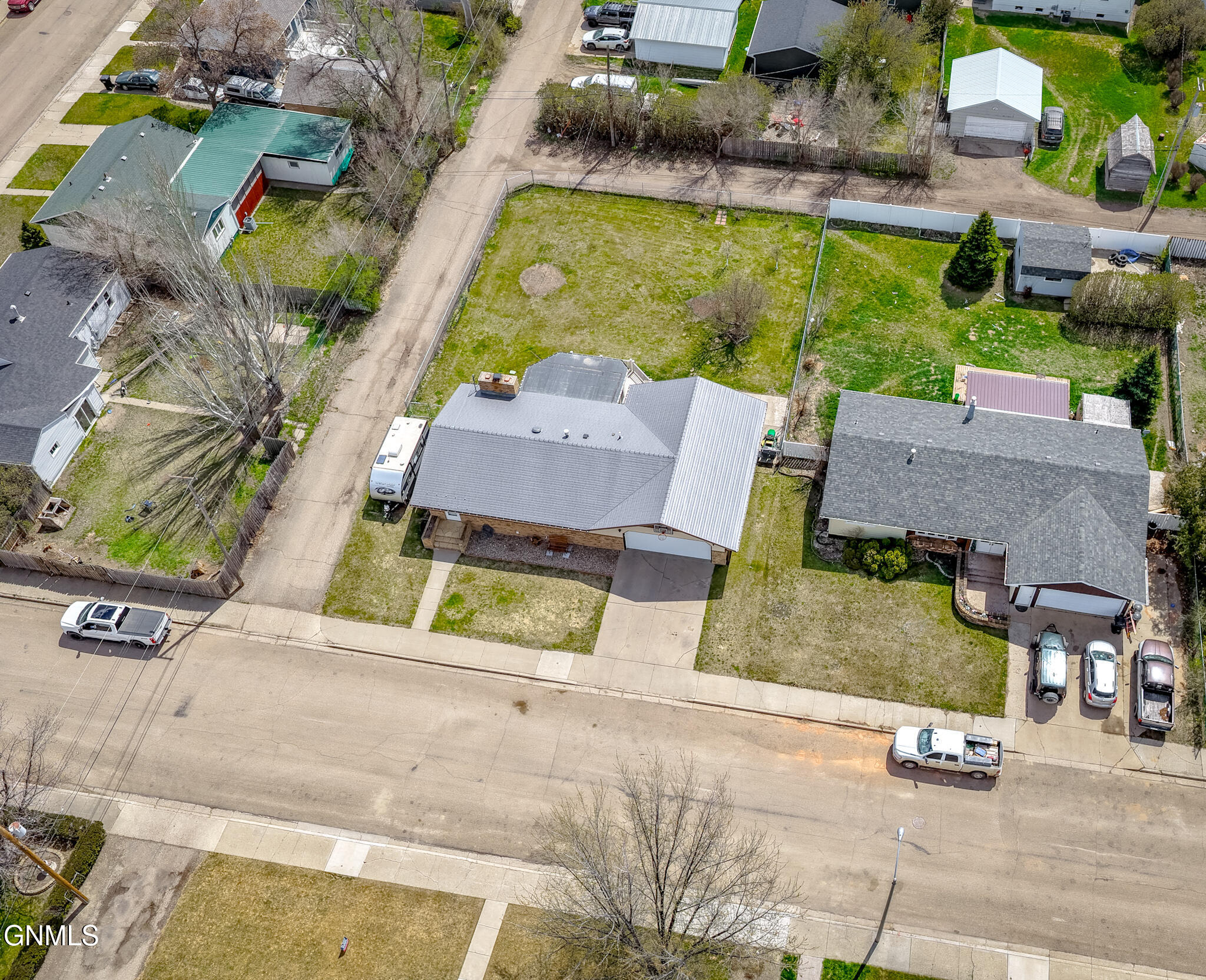 main property photo 24