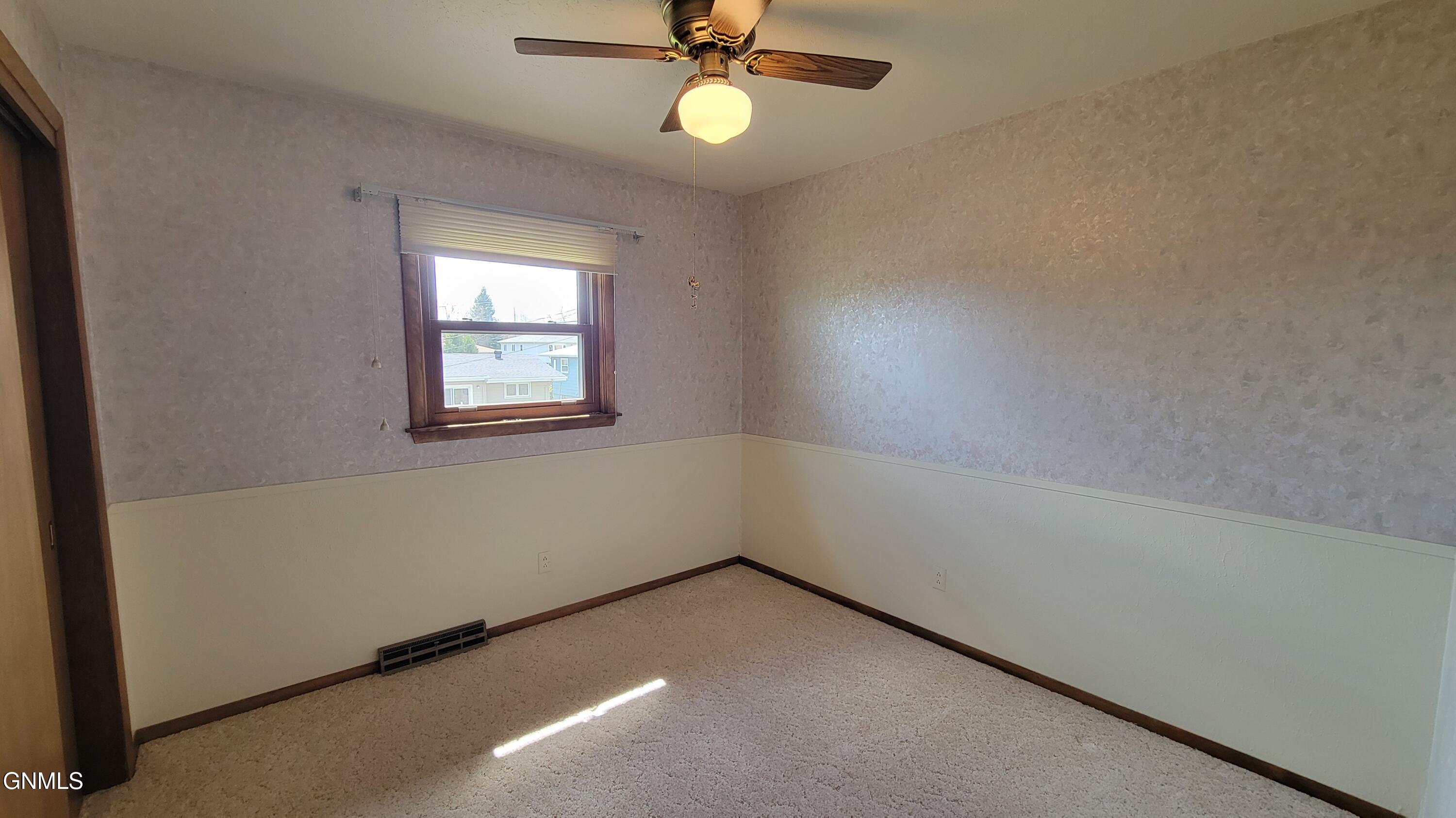 property viewer photo 18