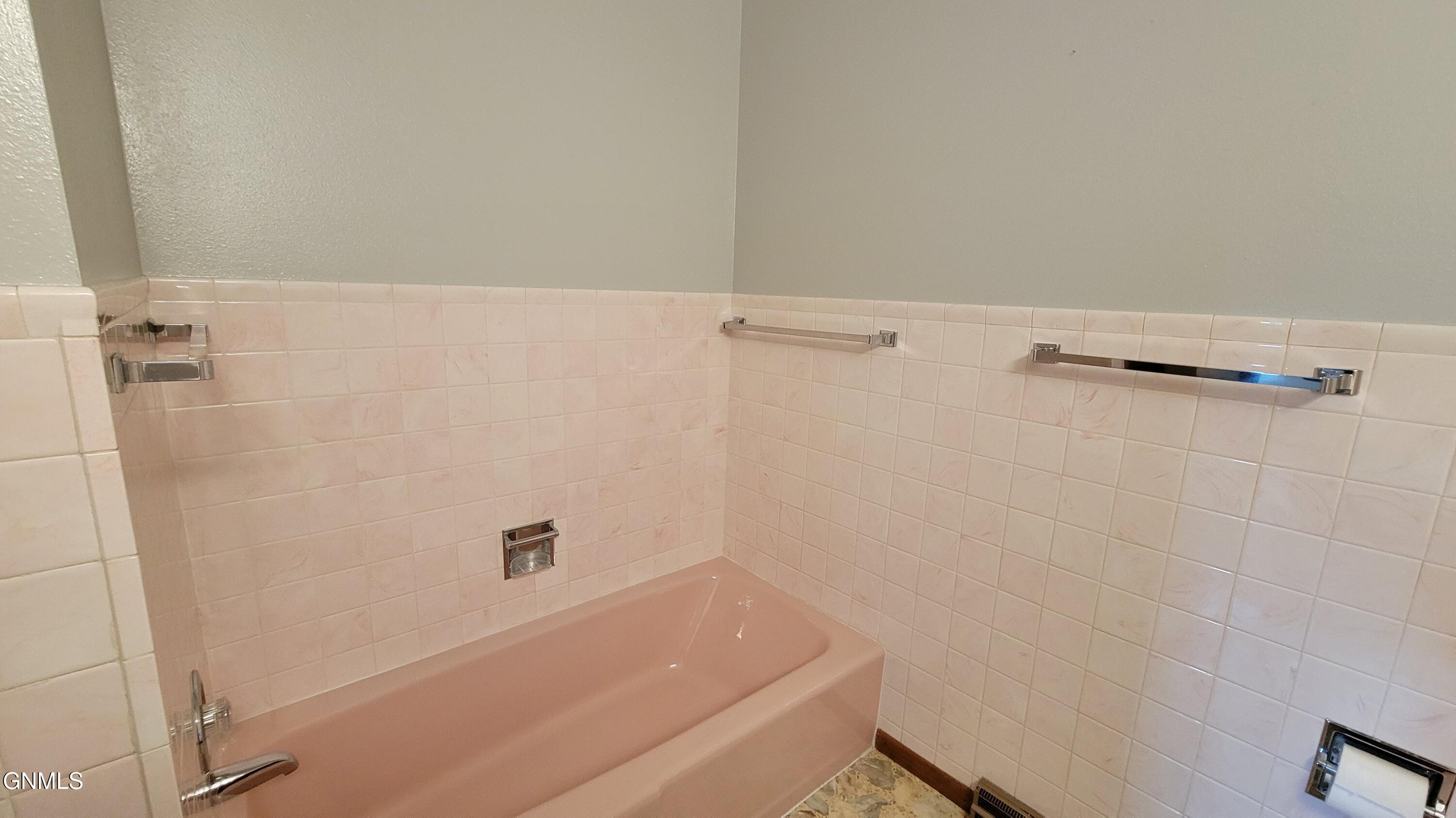 property viewer photo 20