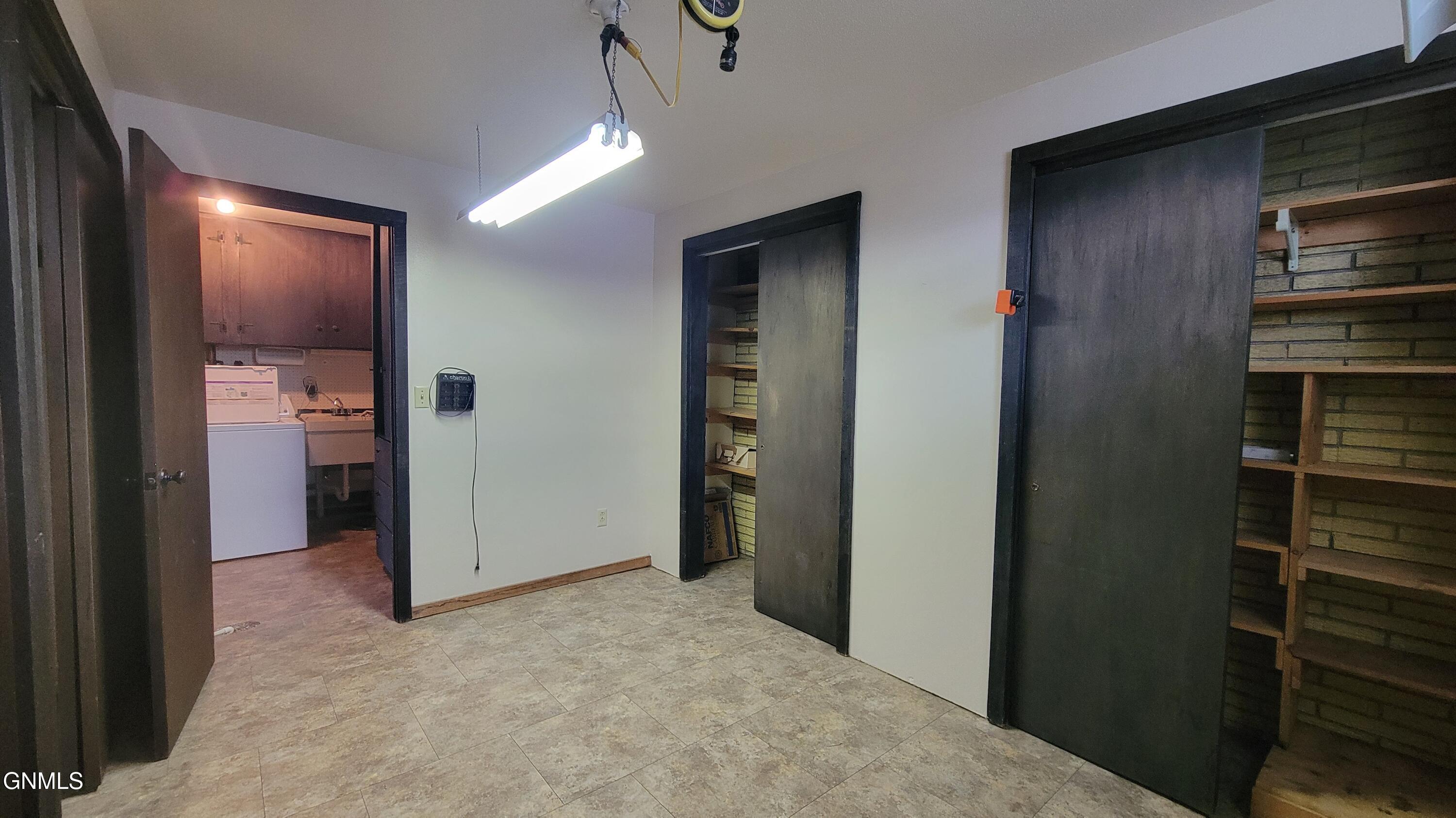 property viewer photo 30