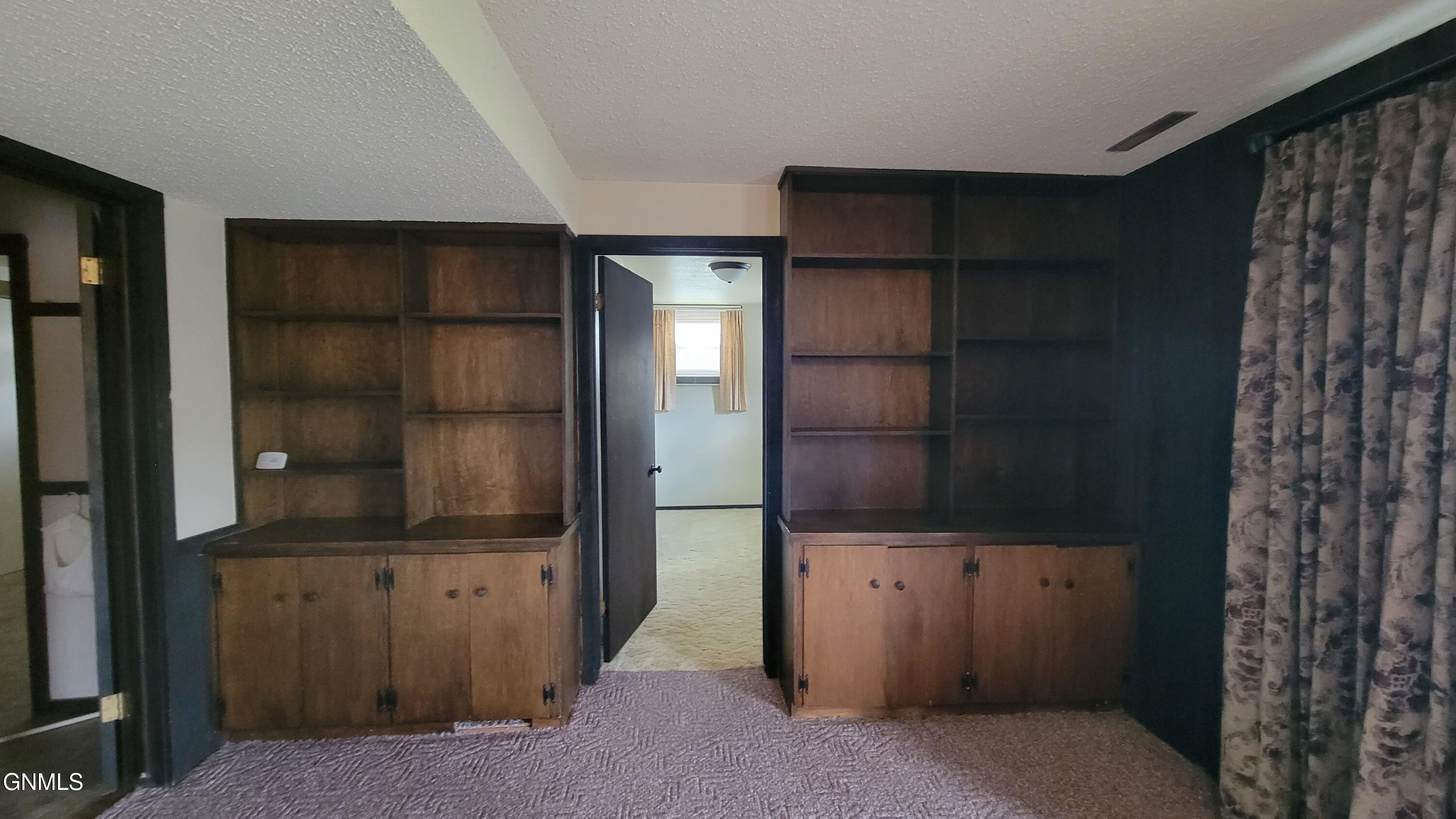 property viewer photo 33
