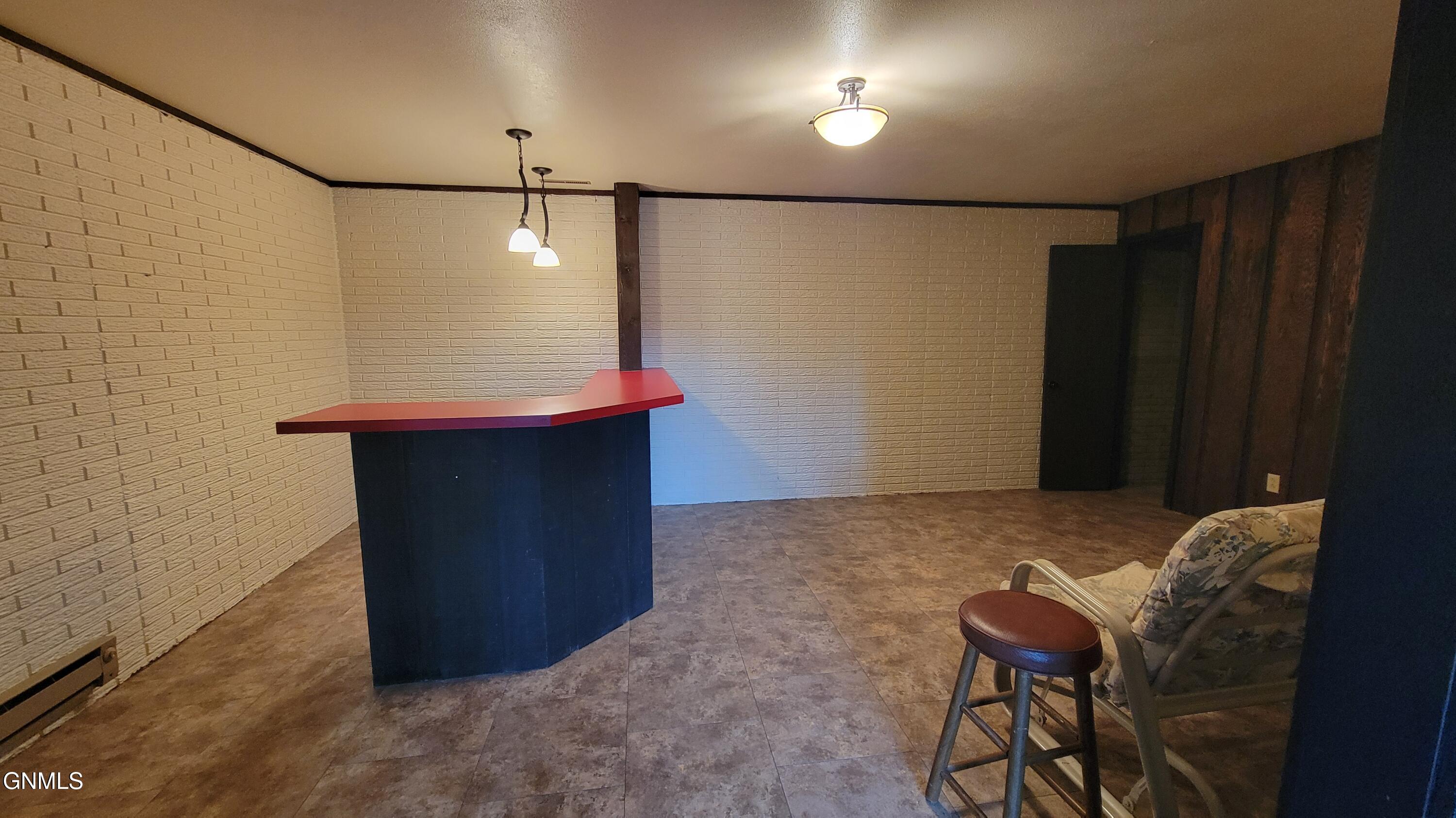property viewer photo 35