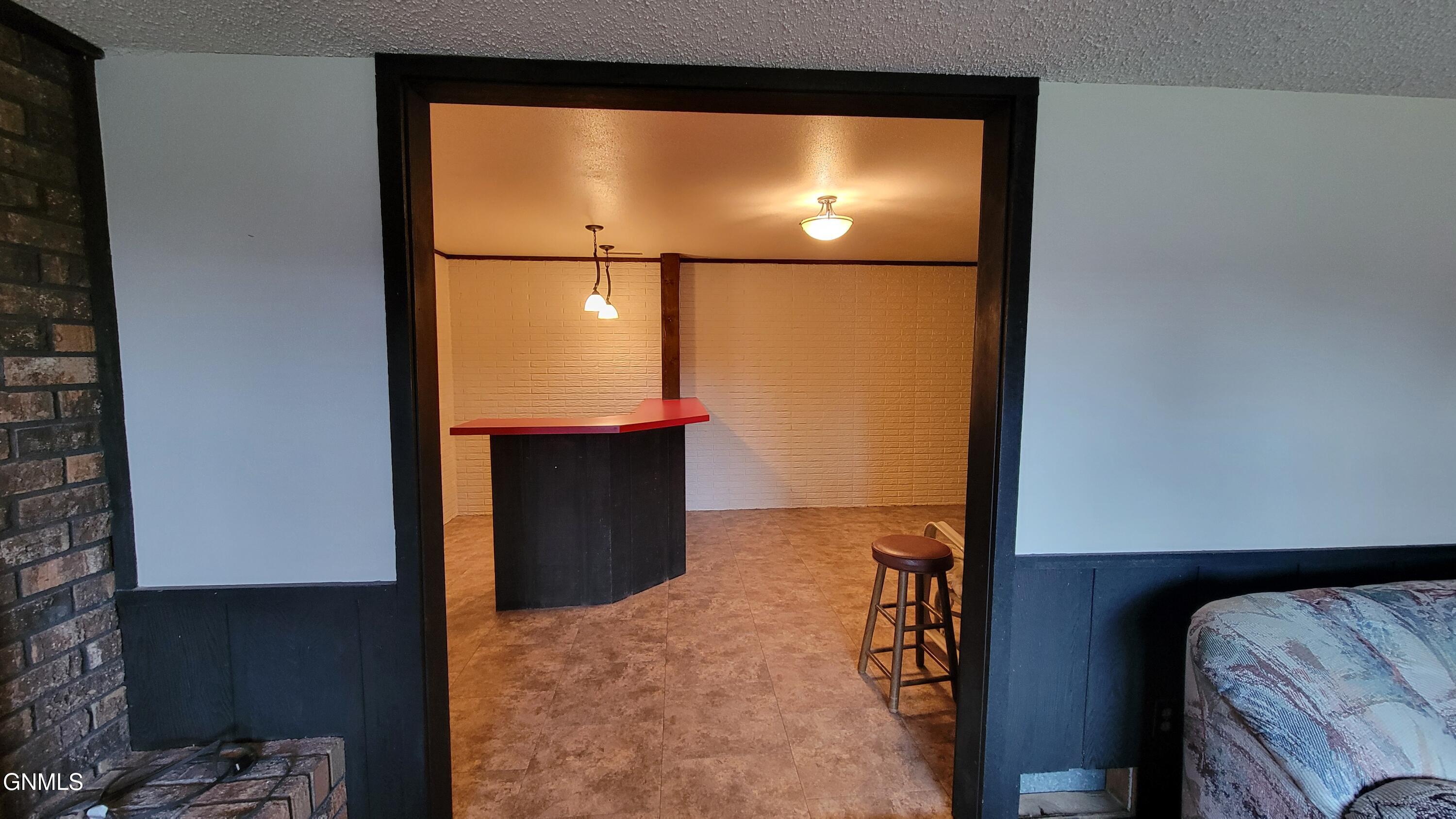 property viewer photo 36