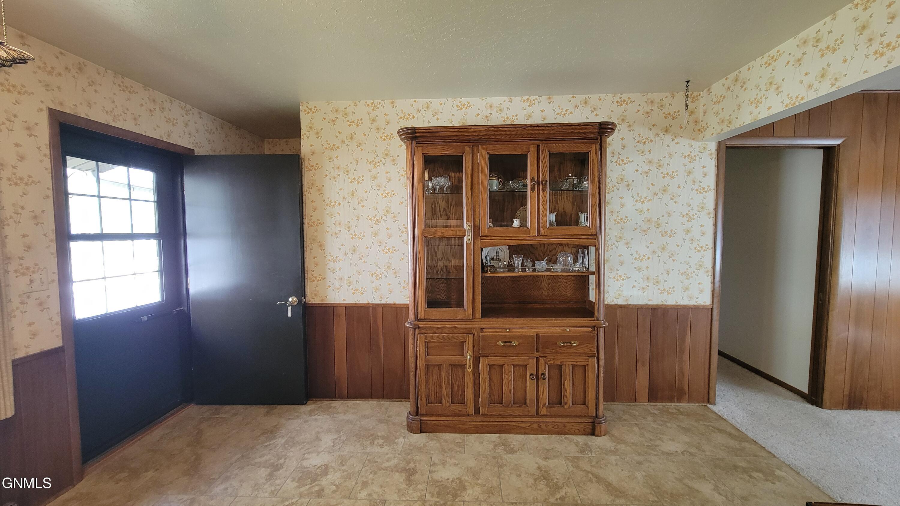 property viewer photo 8