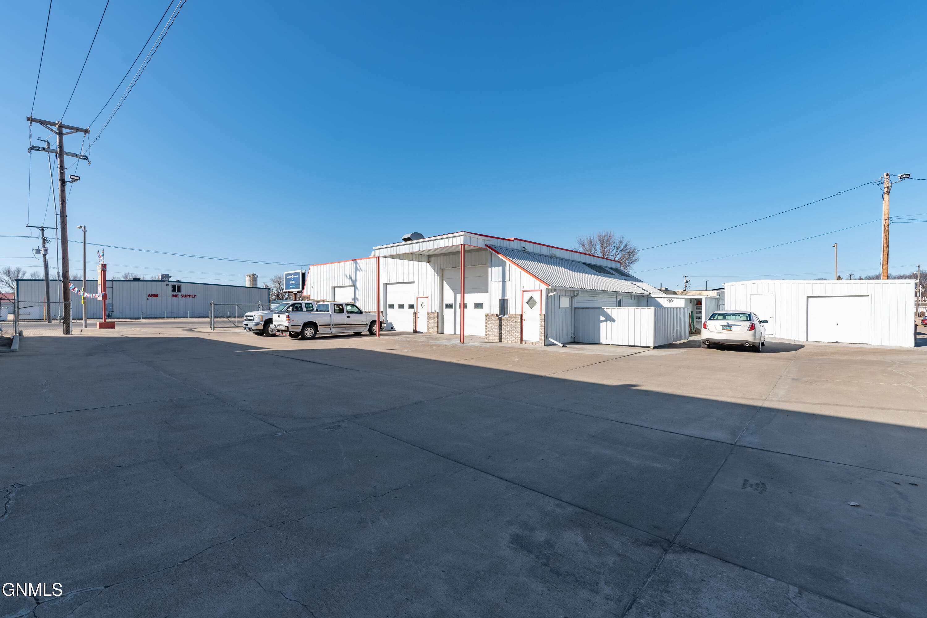 main property photo 42