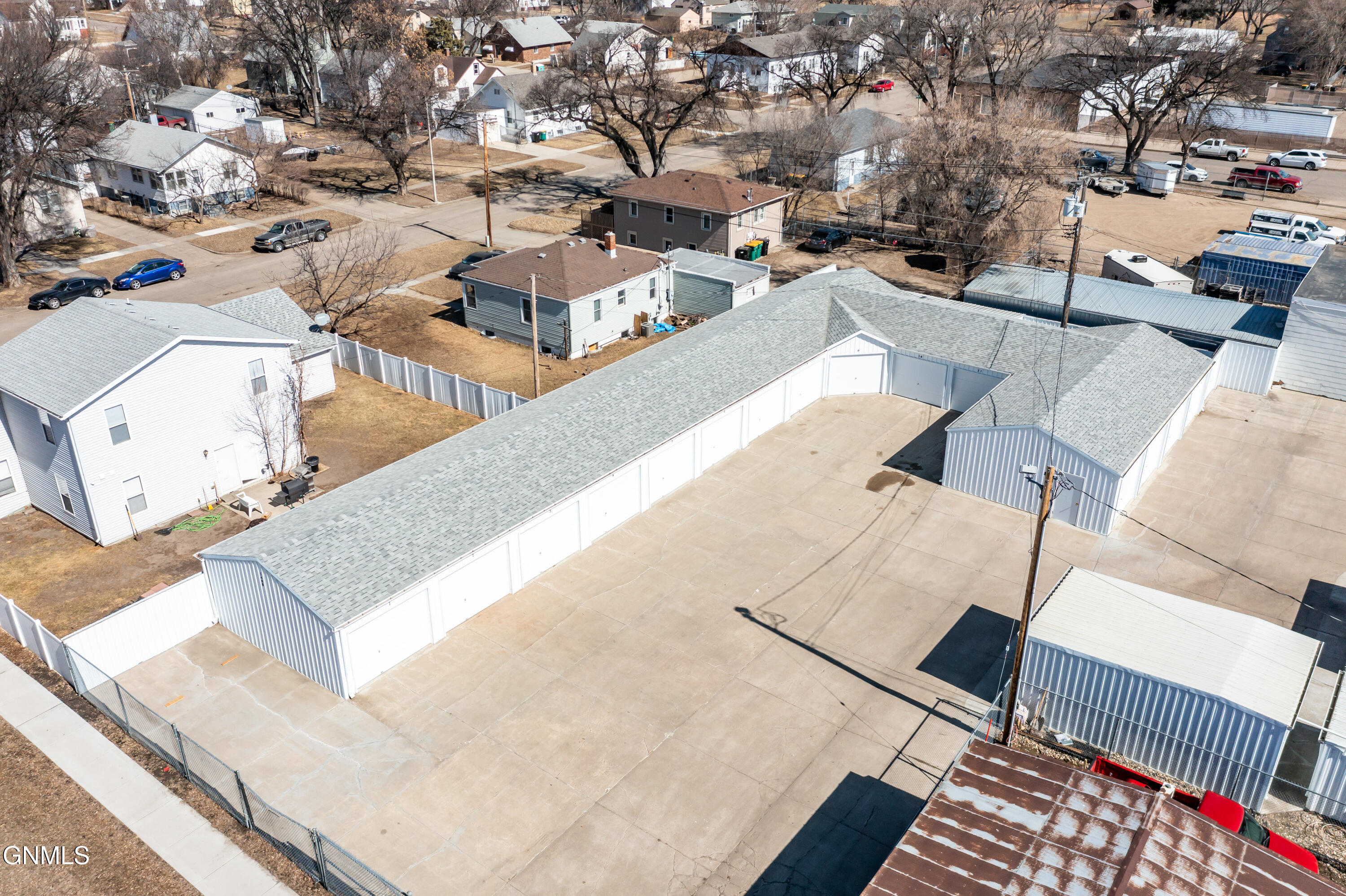 main property photo 47