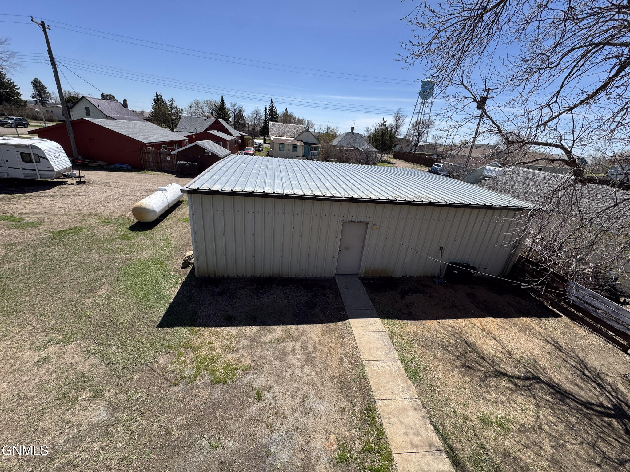 main property photo 26