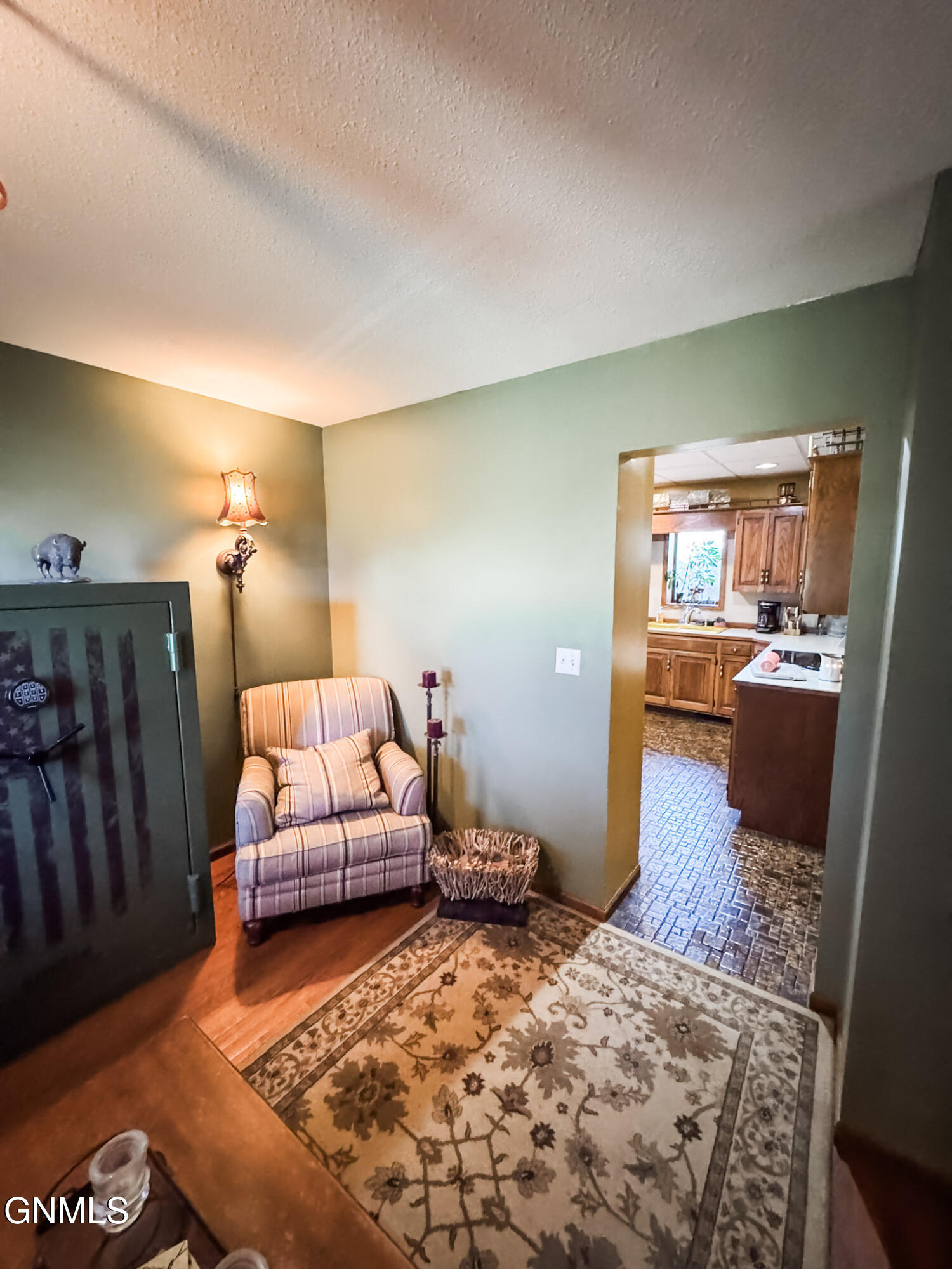 main property photo 50