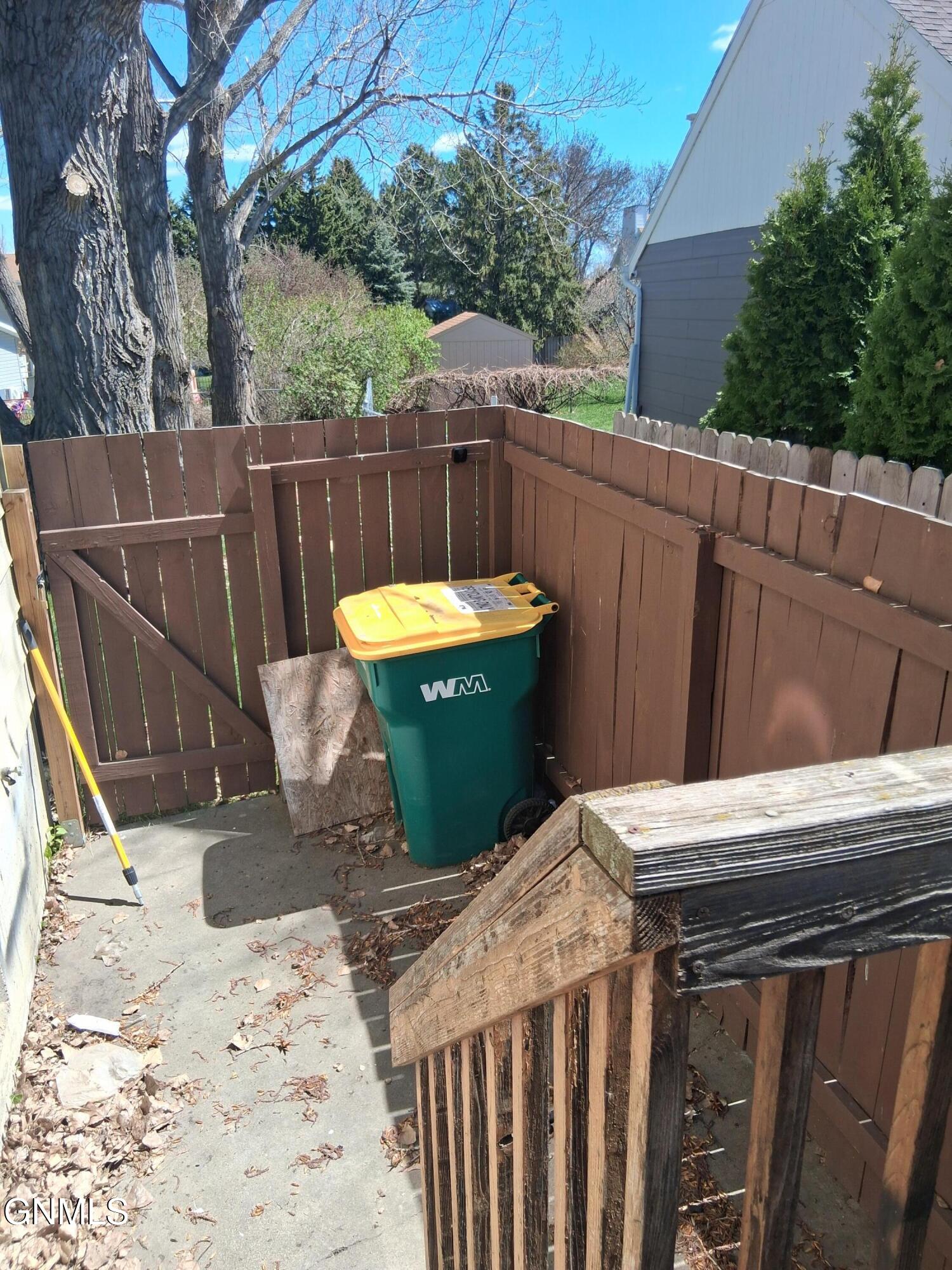 main property photo 70