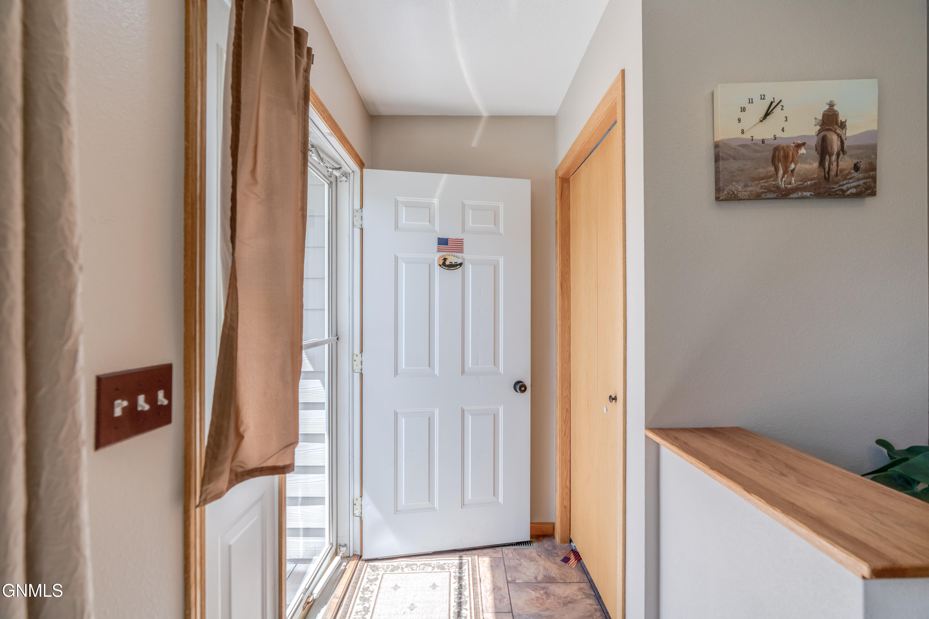 property viewer photo 1