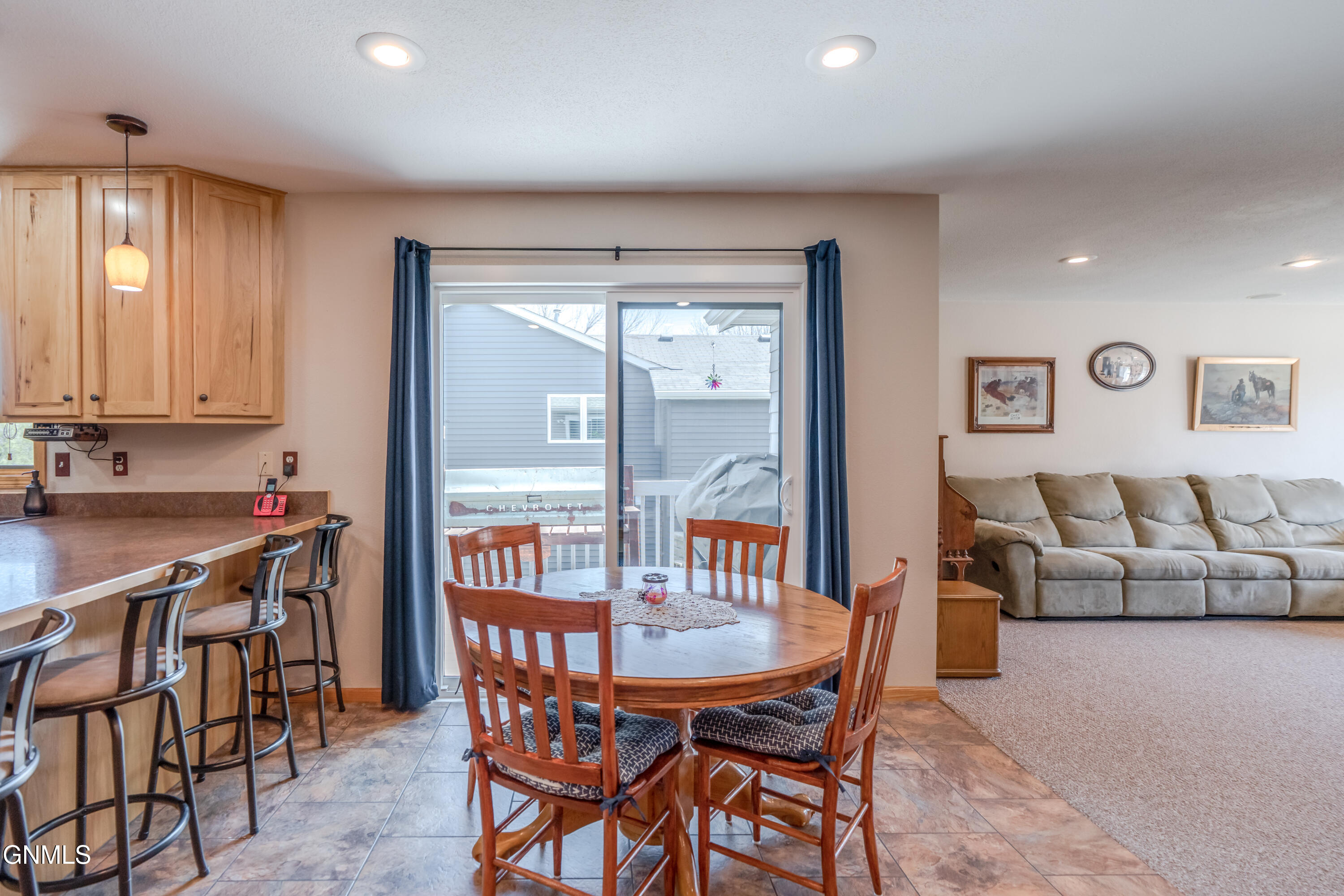 property viewer photo 11