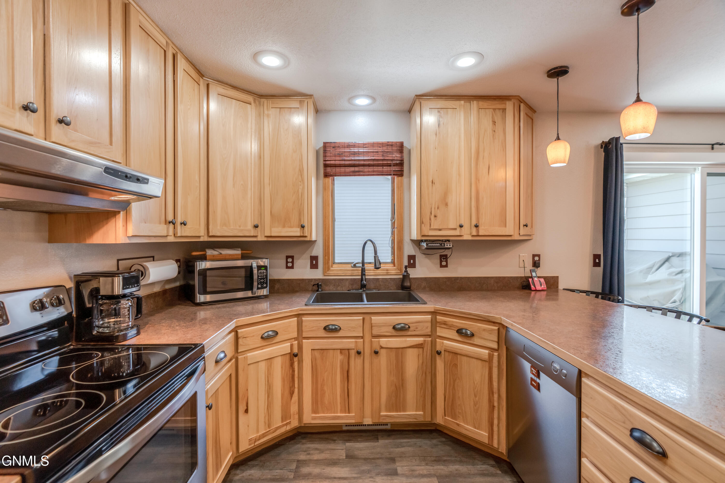 property viewer photo 16