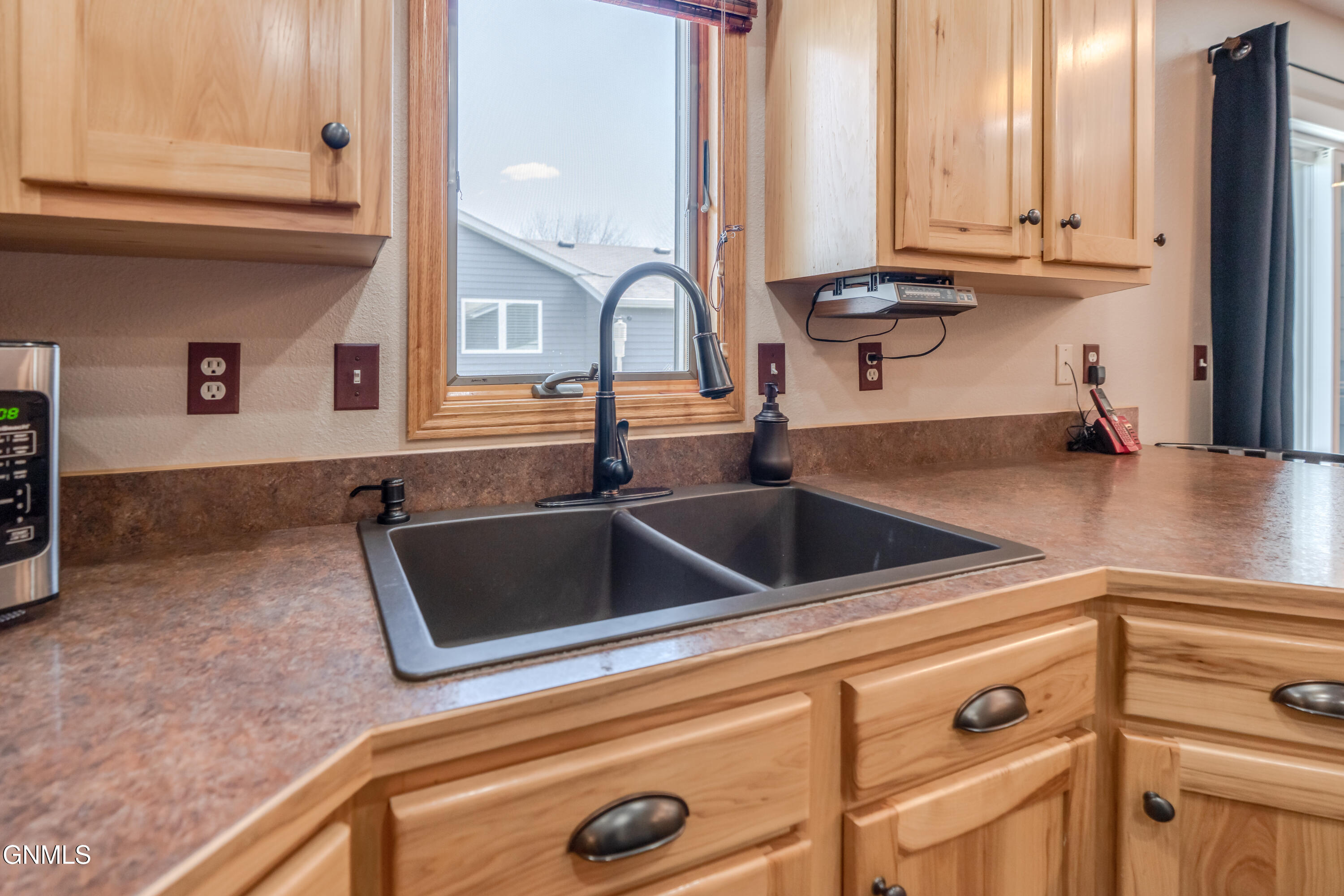 property viewer photo 18