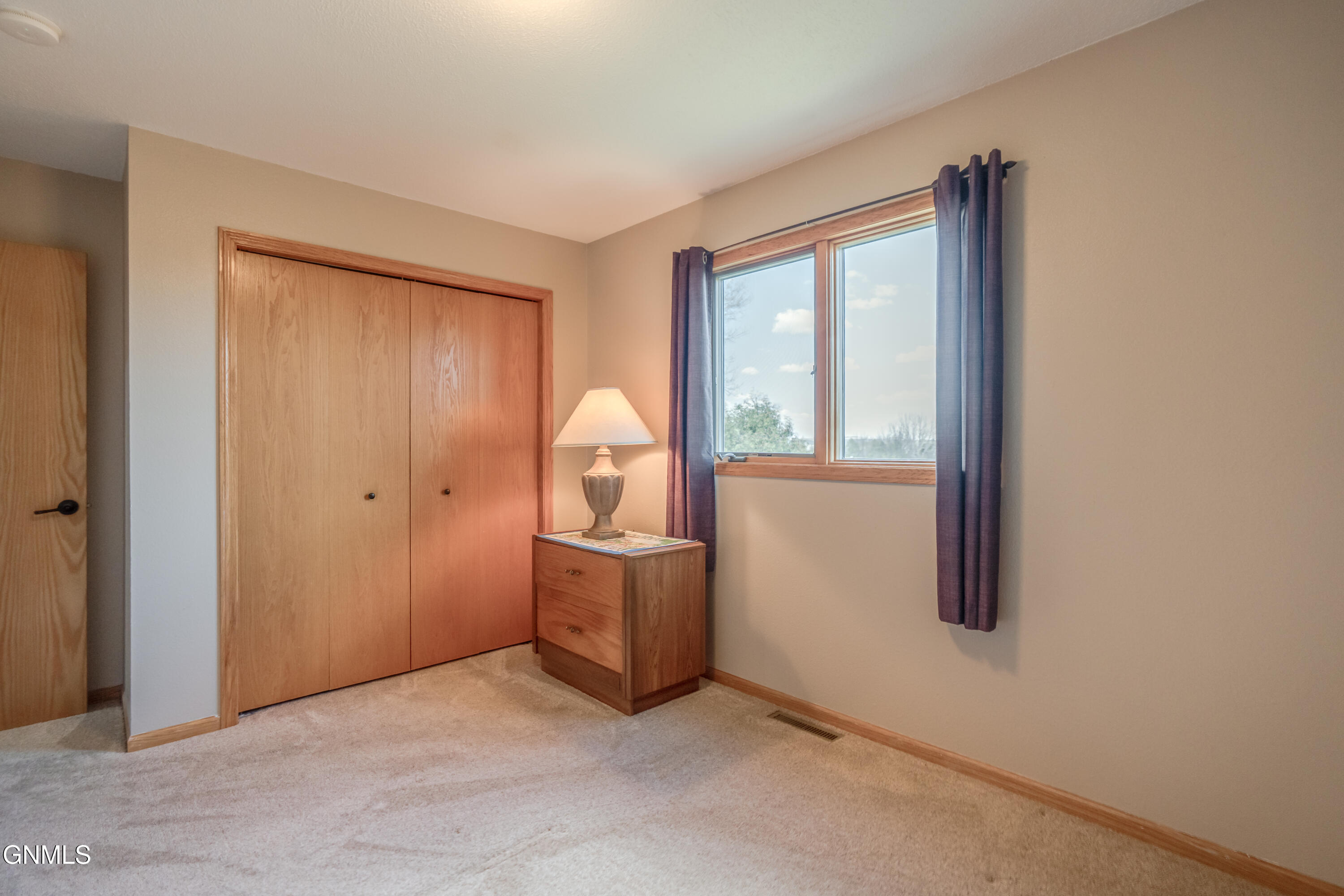 property viewer photo 31