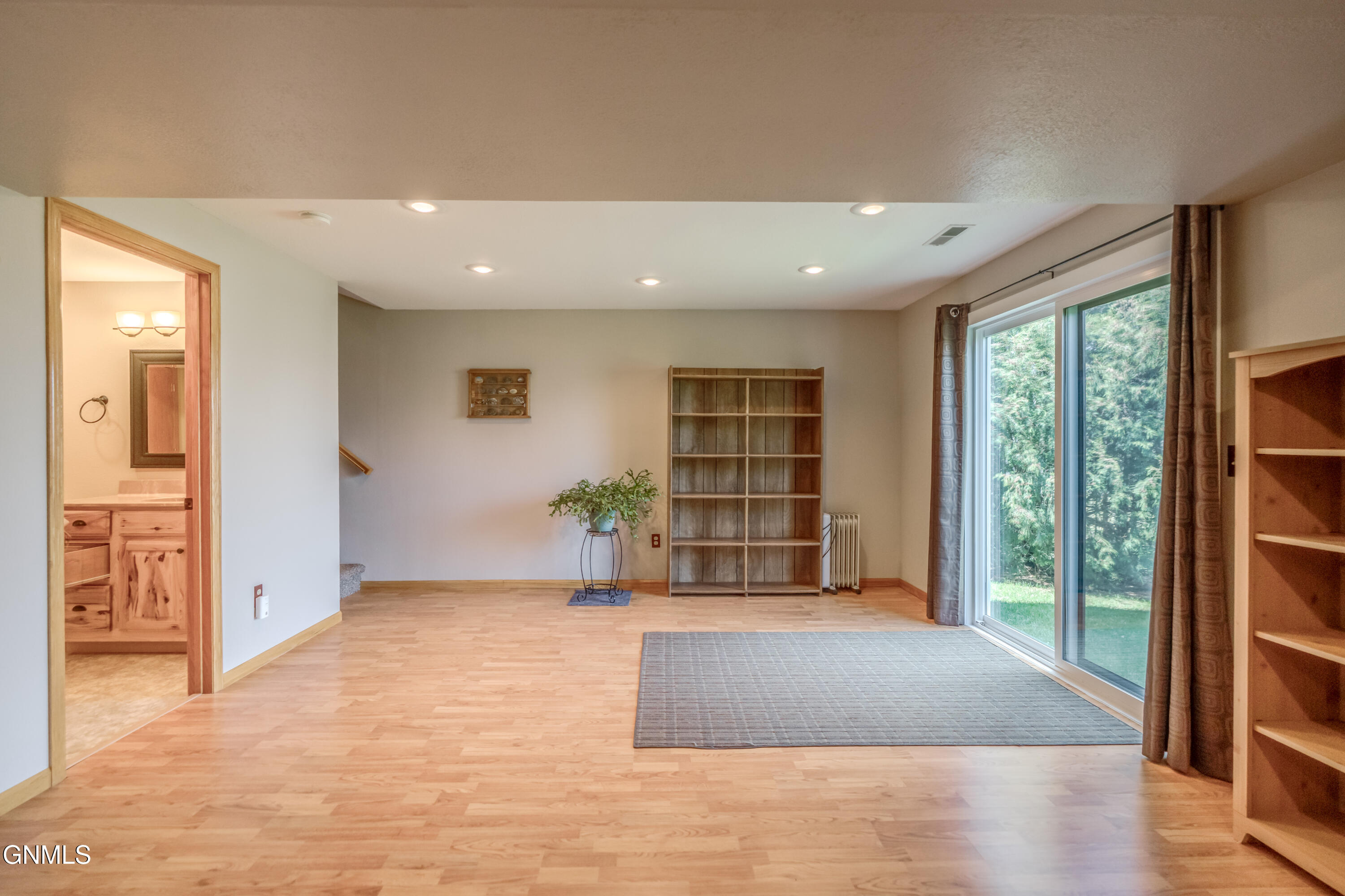 property viewer photo 39