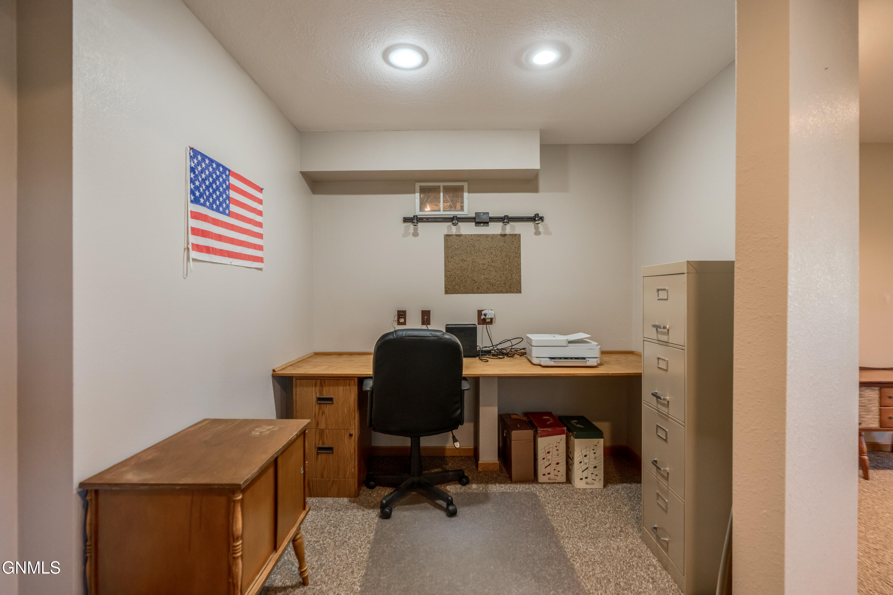 property viewer photo 47