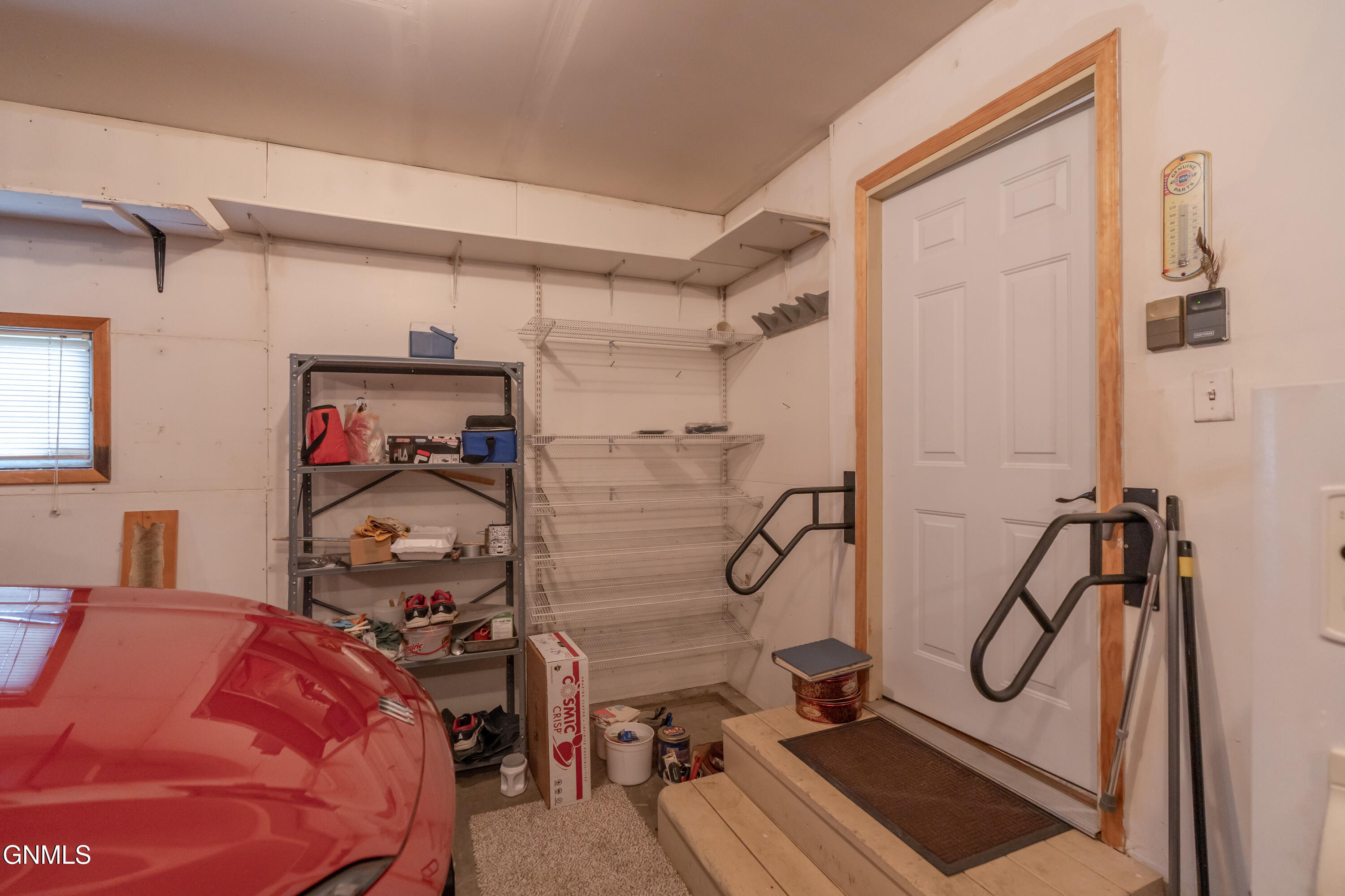 property viewer photo 67