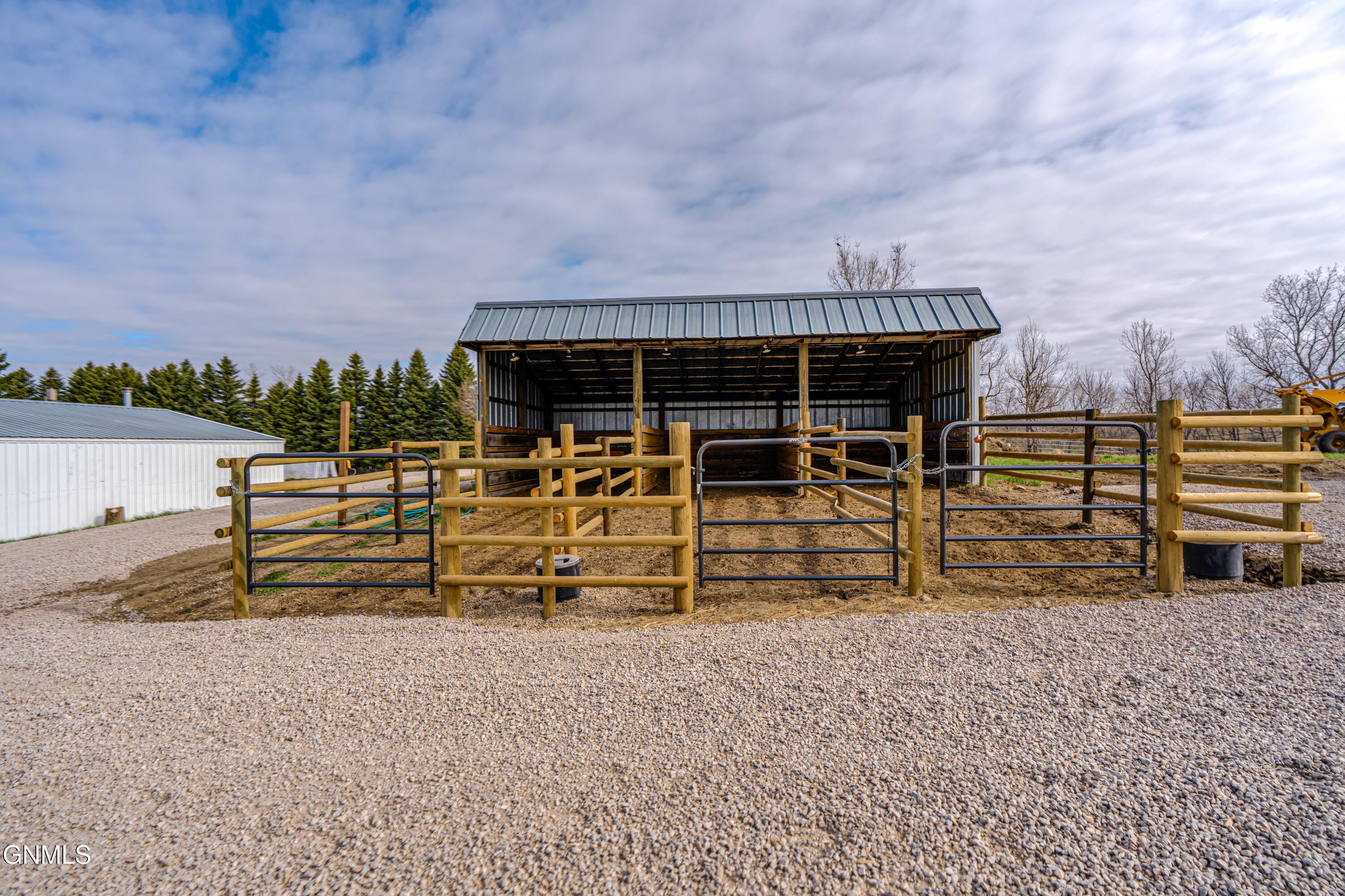 main property photo 109