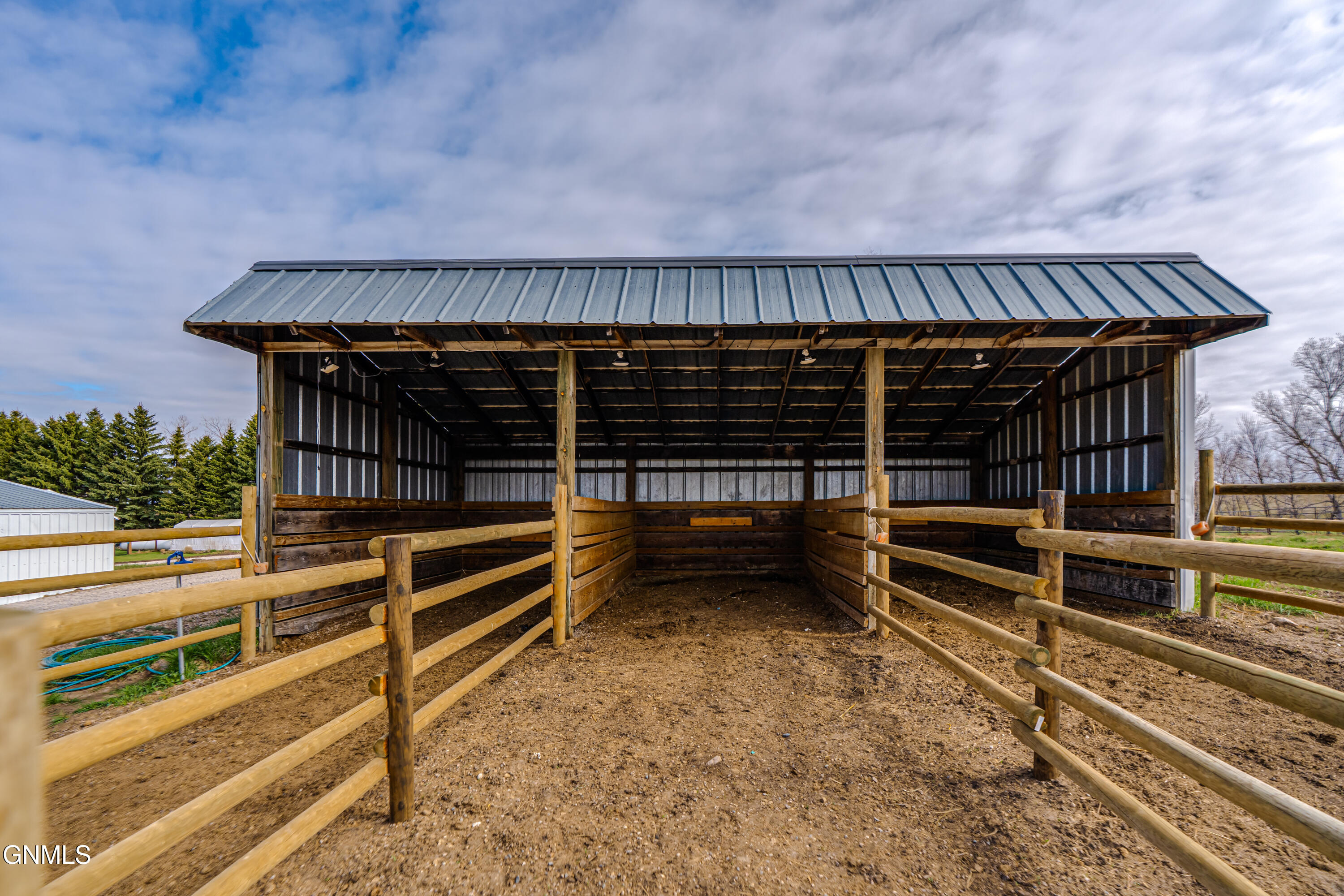 main property photo 110