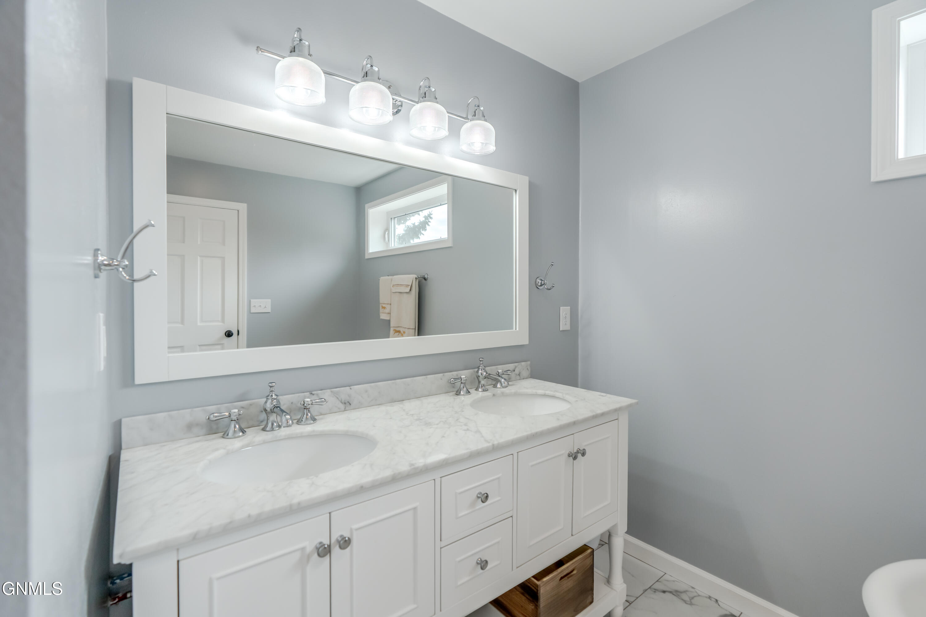 main property photo 64