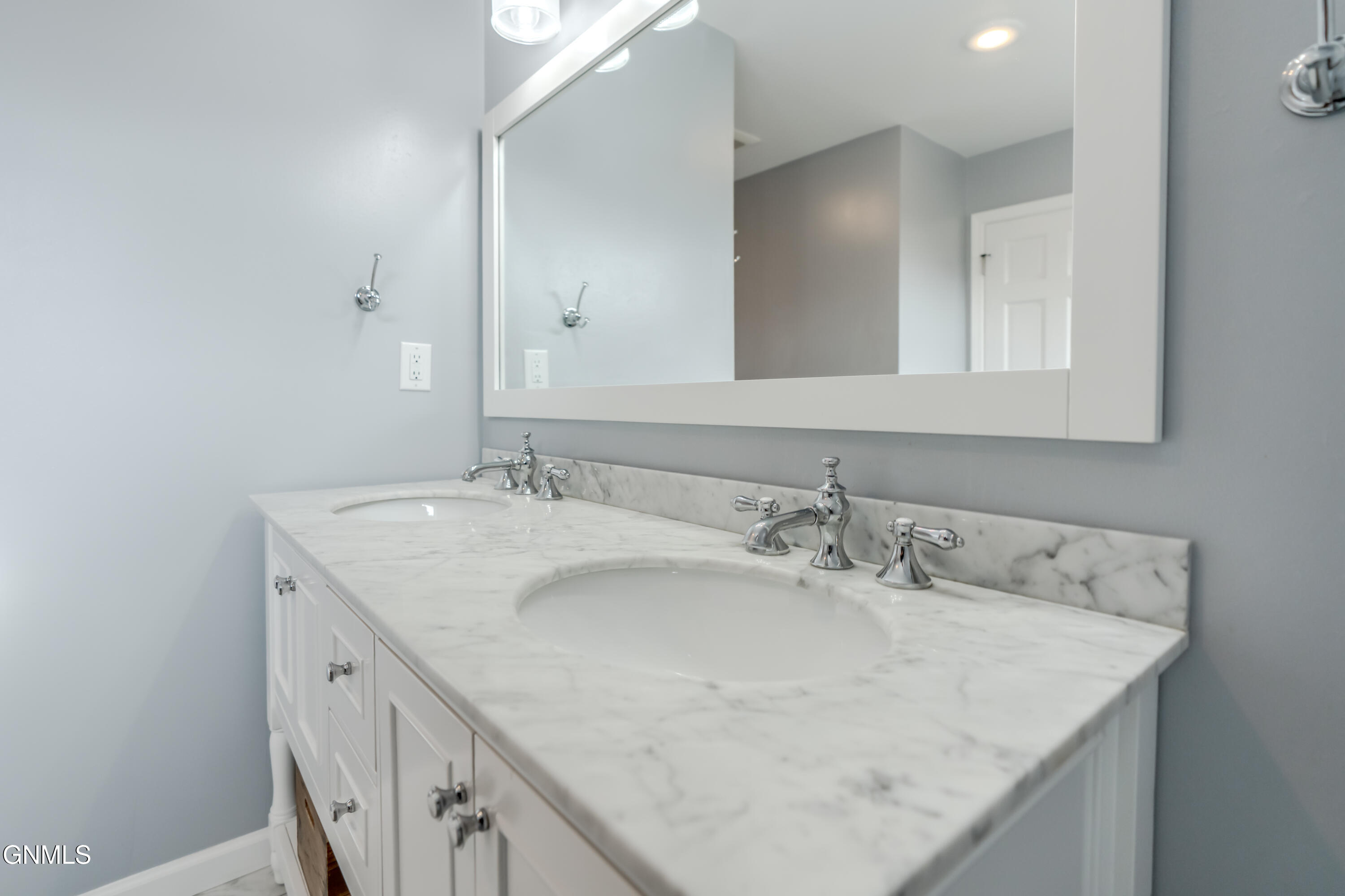 main property photo 65