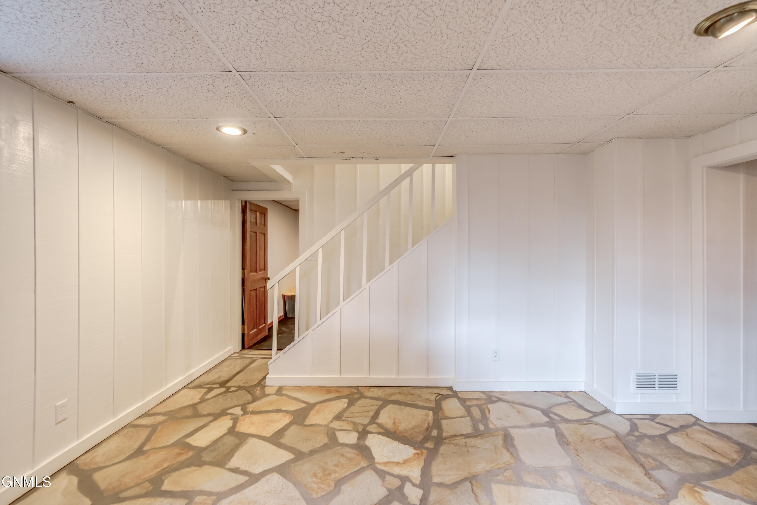 main property photo 67