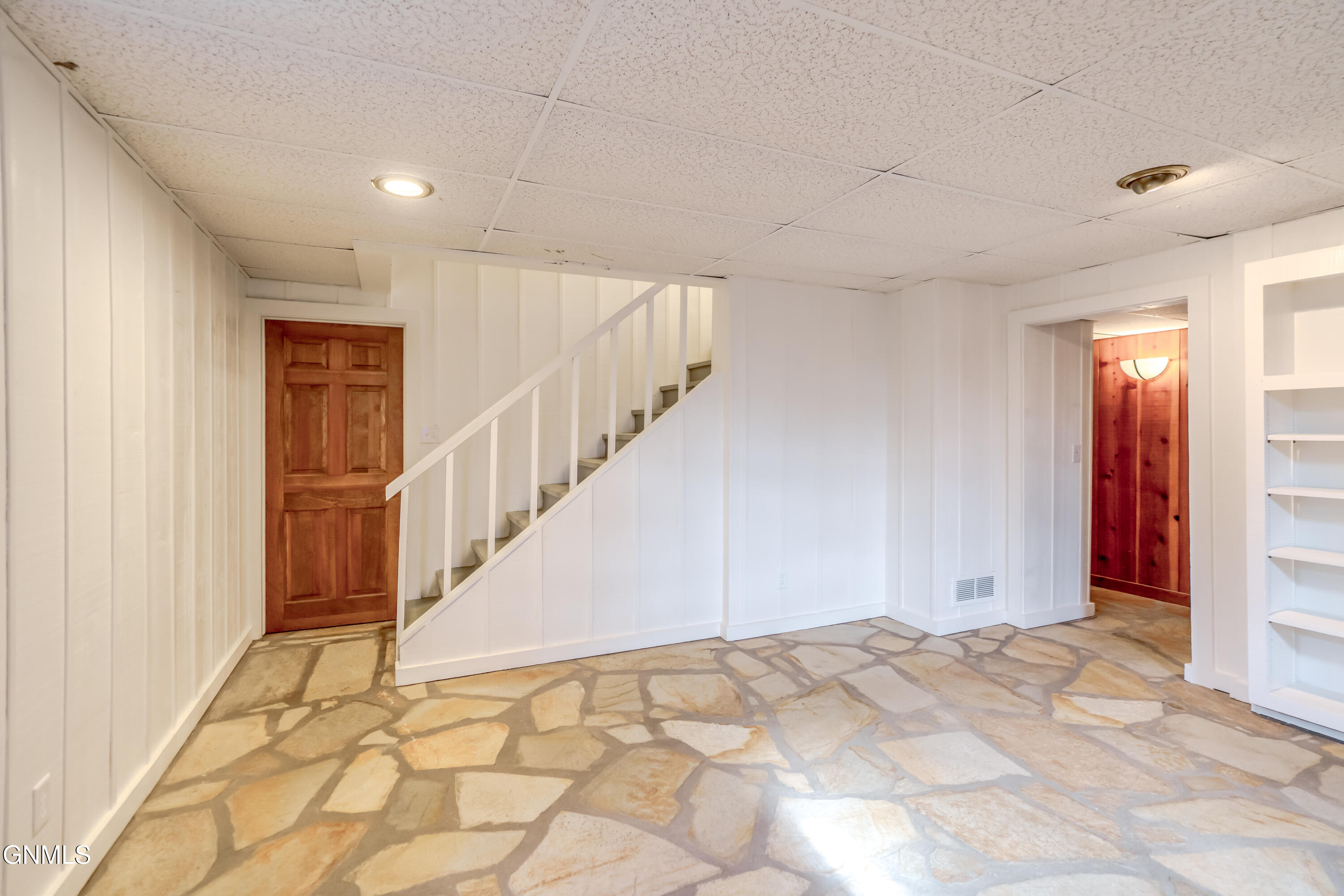 main property photo 75