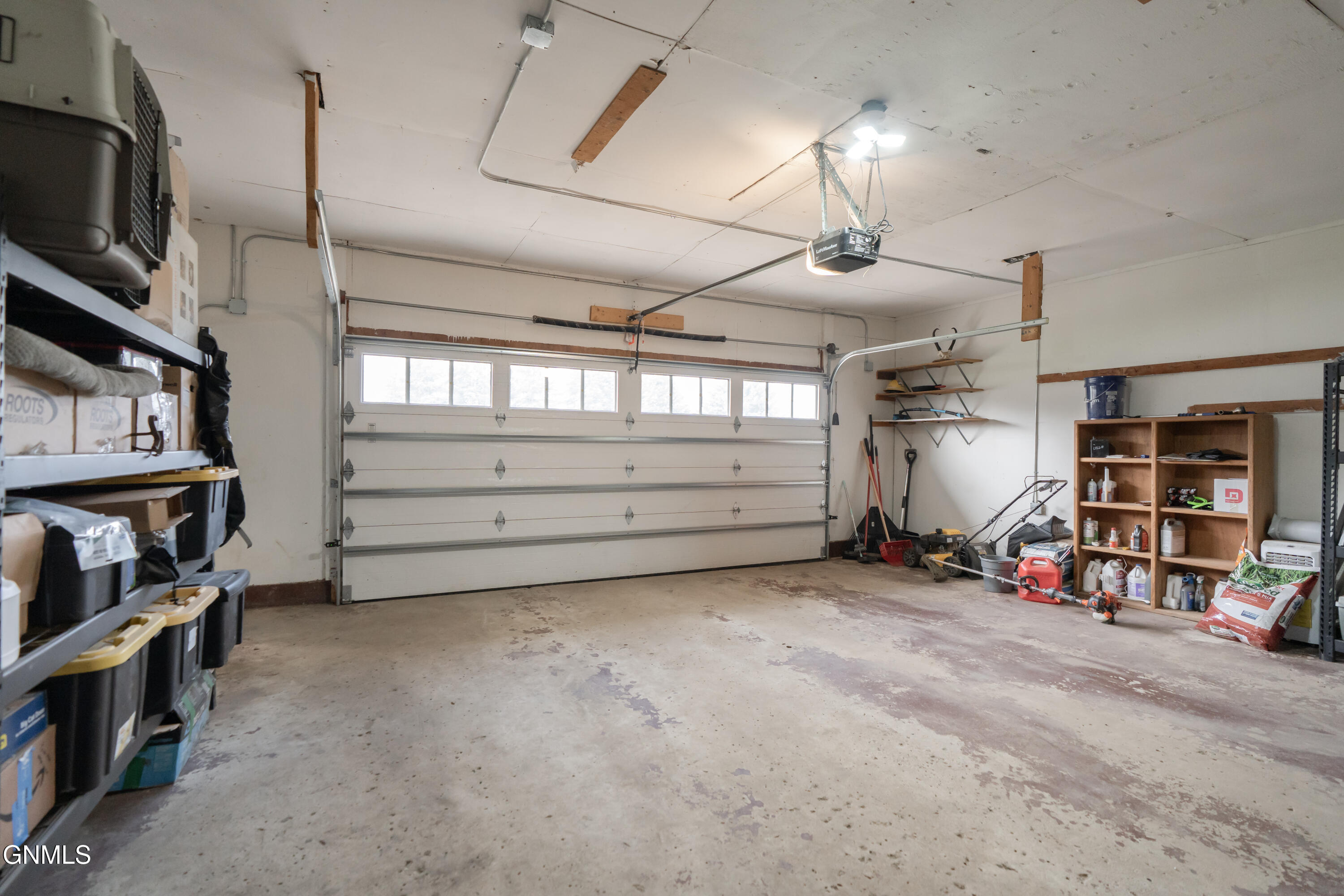 main property photo 77