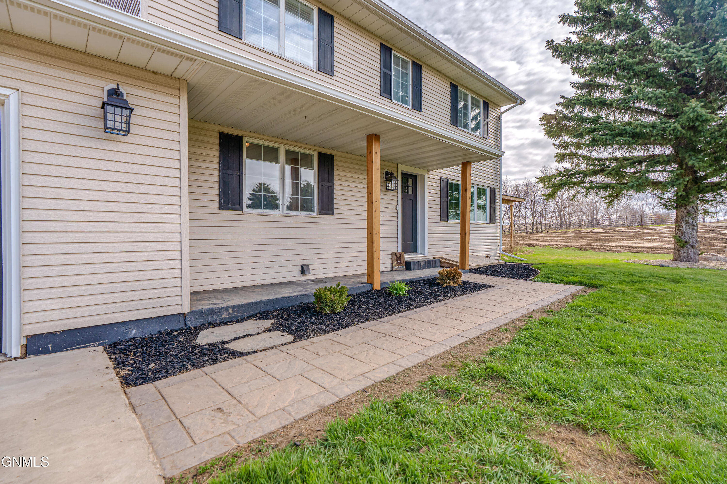 main property photo 87