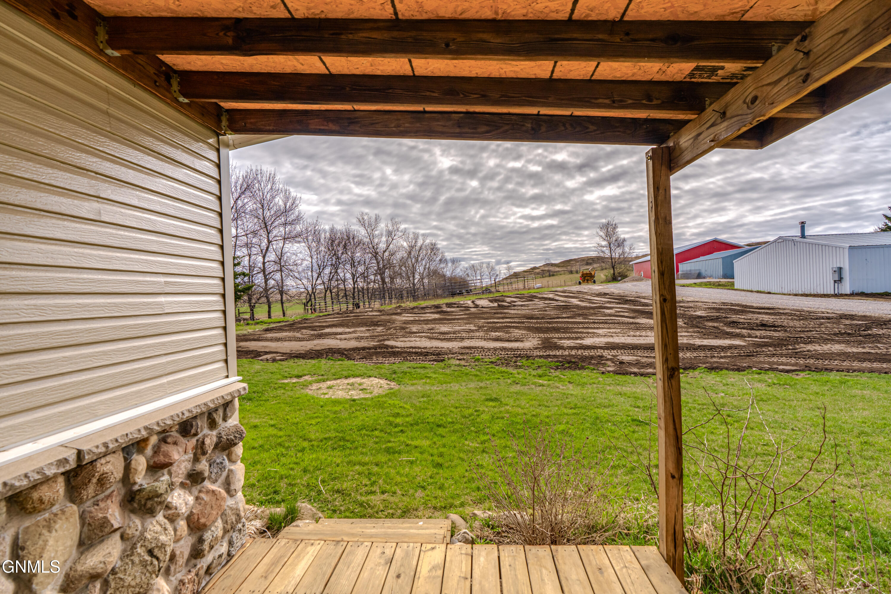 main property photo 91