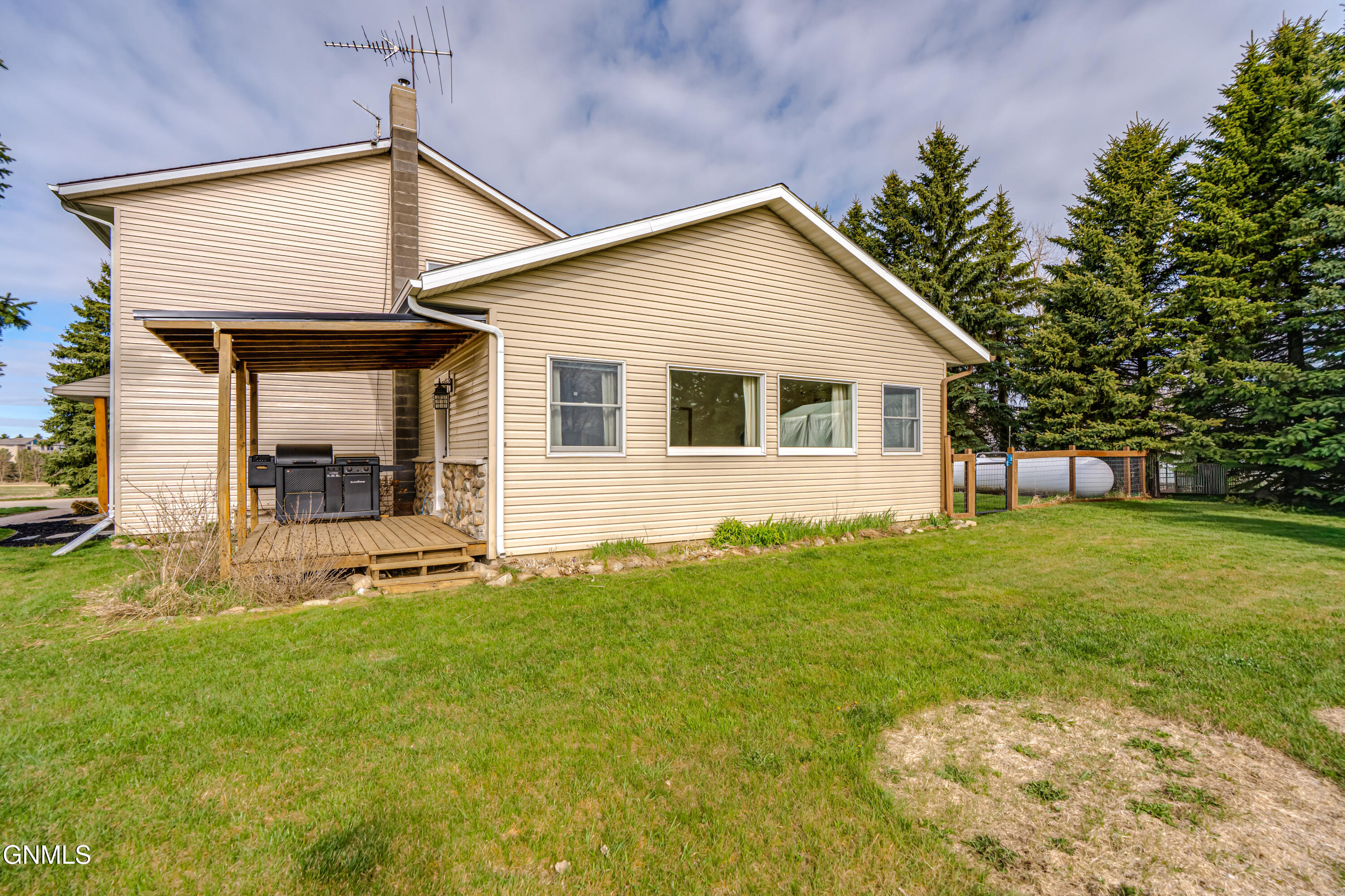 main property photo 92