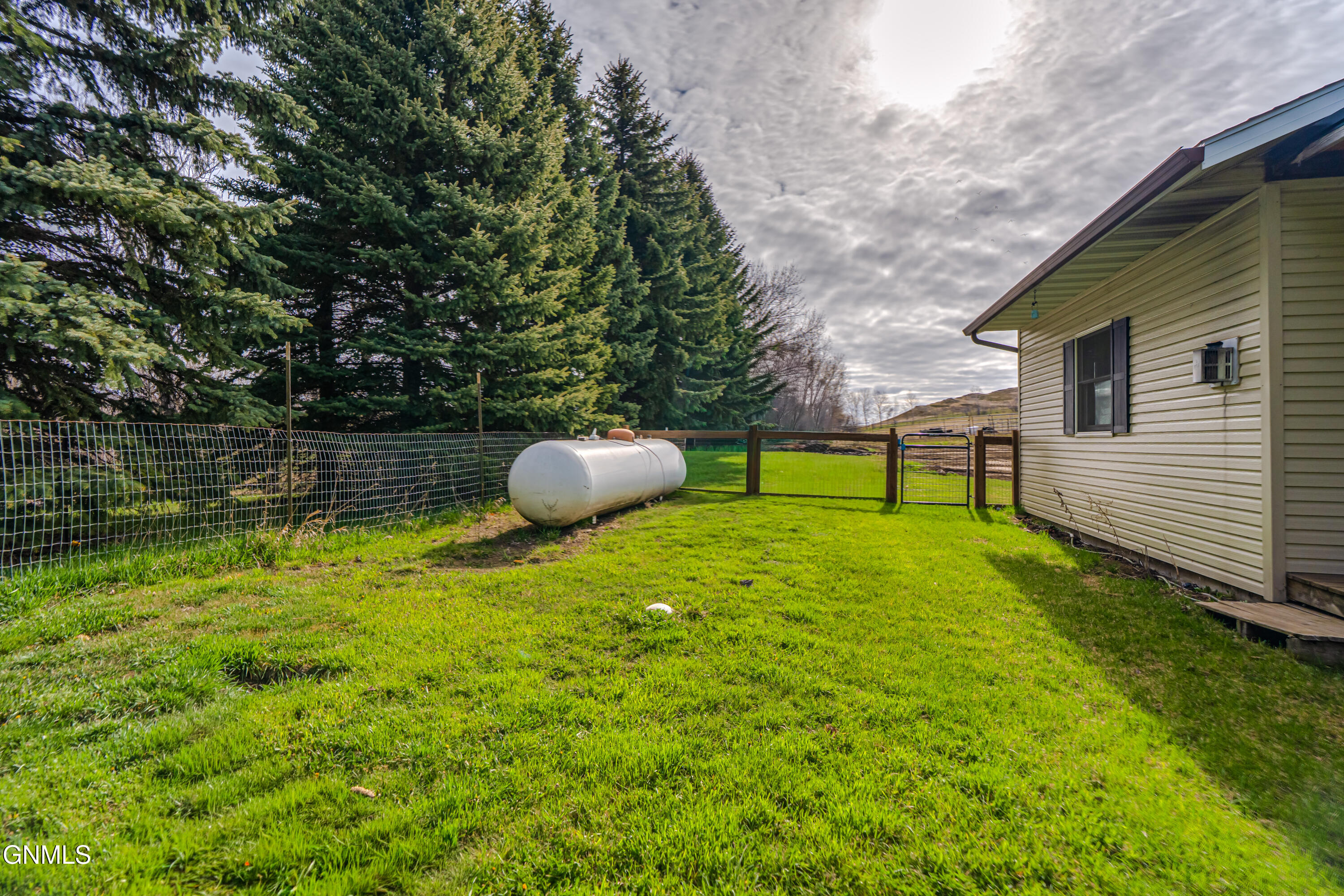 main property photo 96