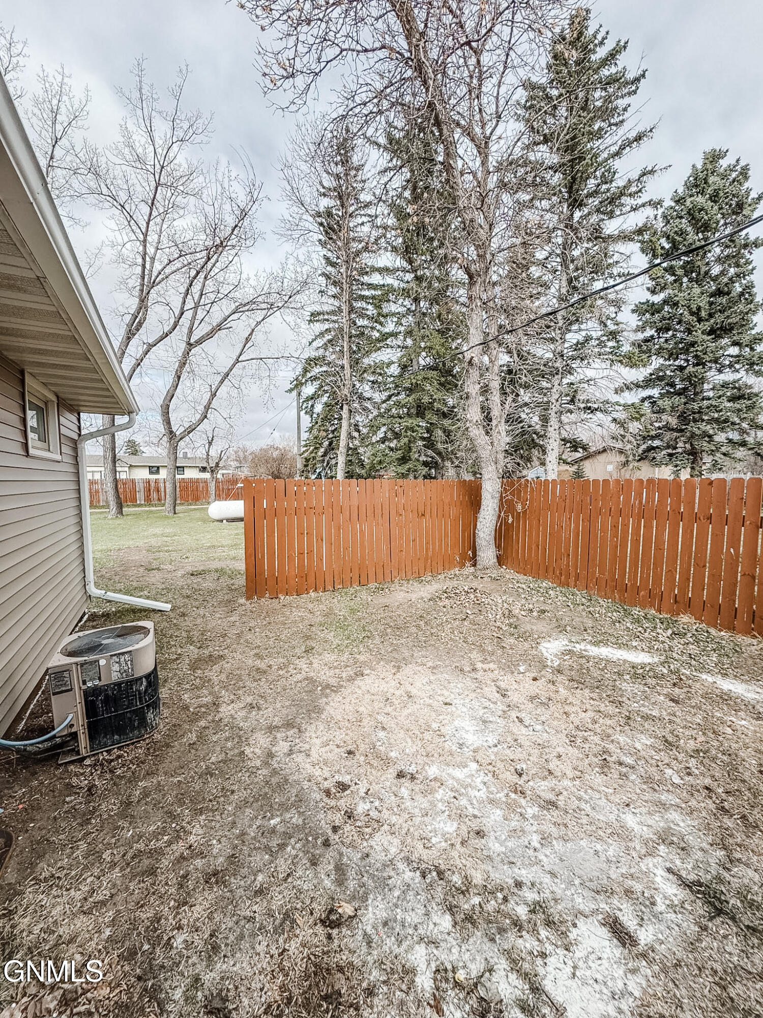 property viewer photo 13
