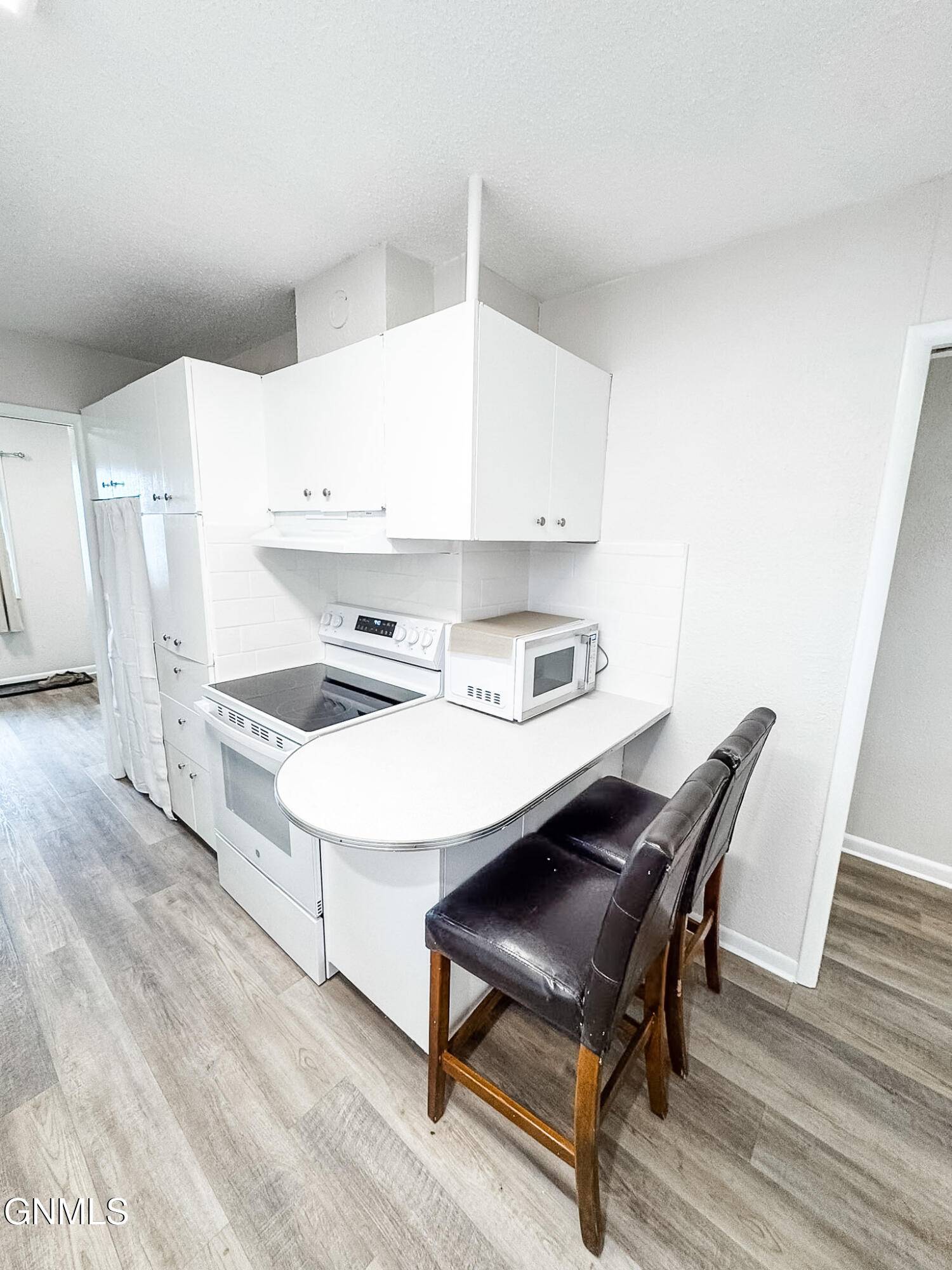 property viewer photo 25