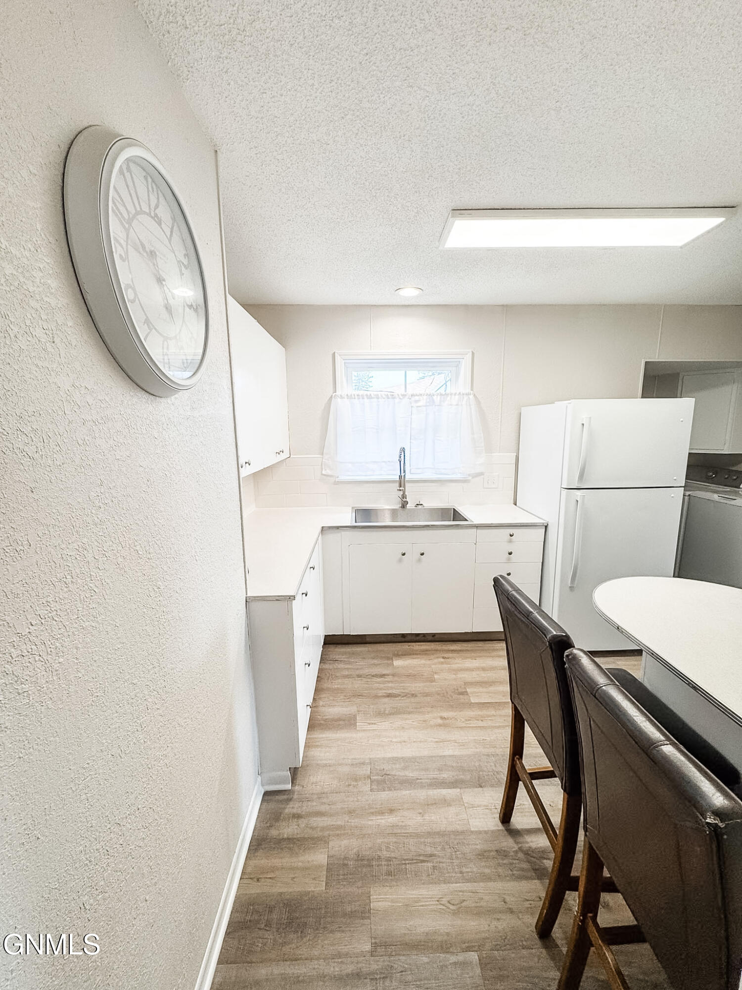 property viewer photo 26