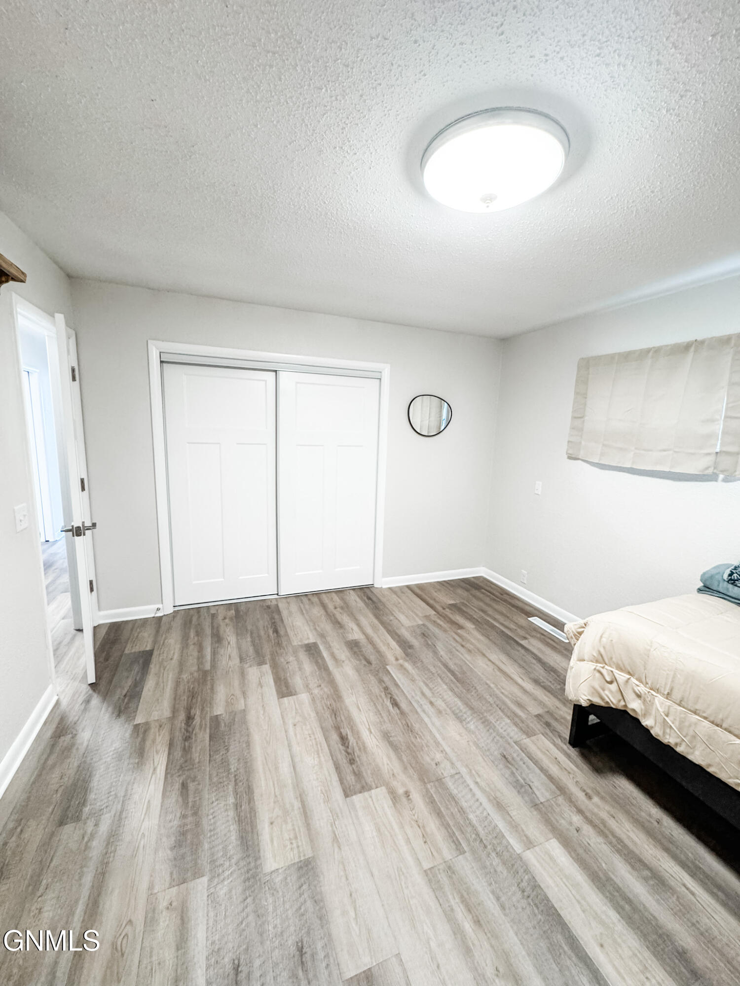 property viewer photo 28
