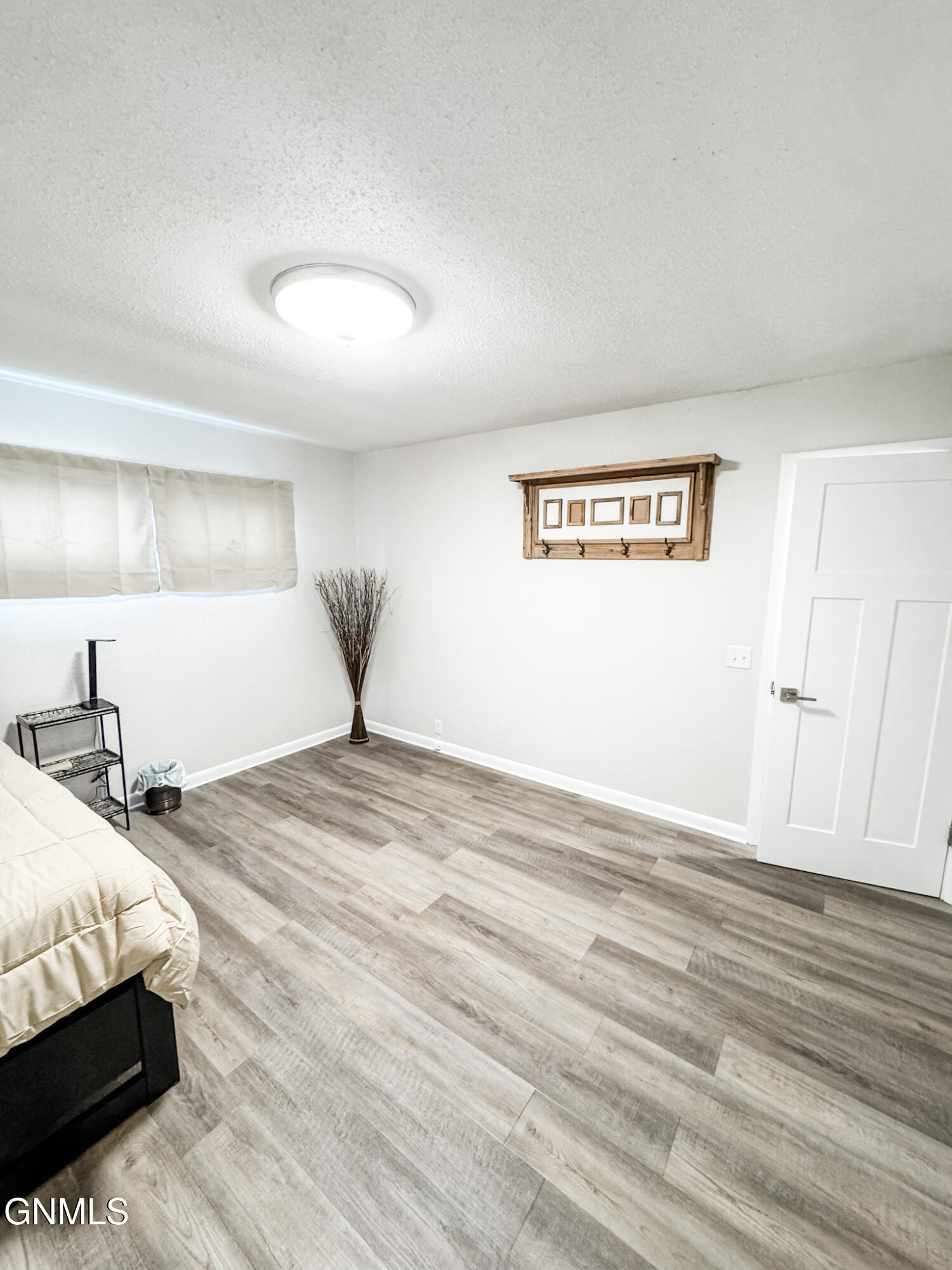 property viewer photo 29