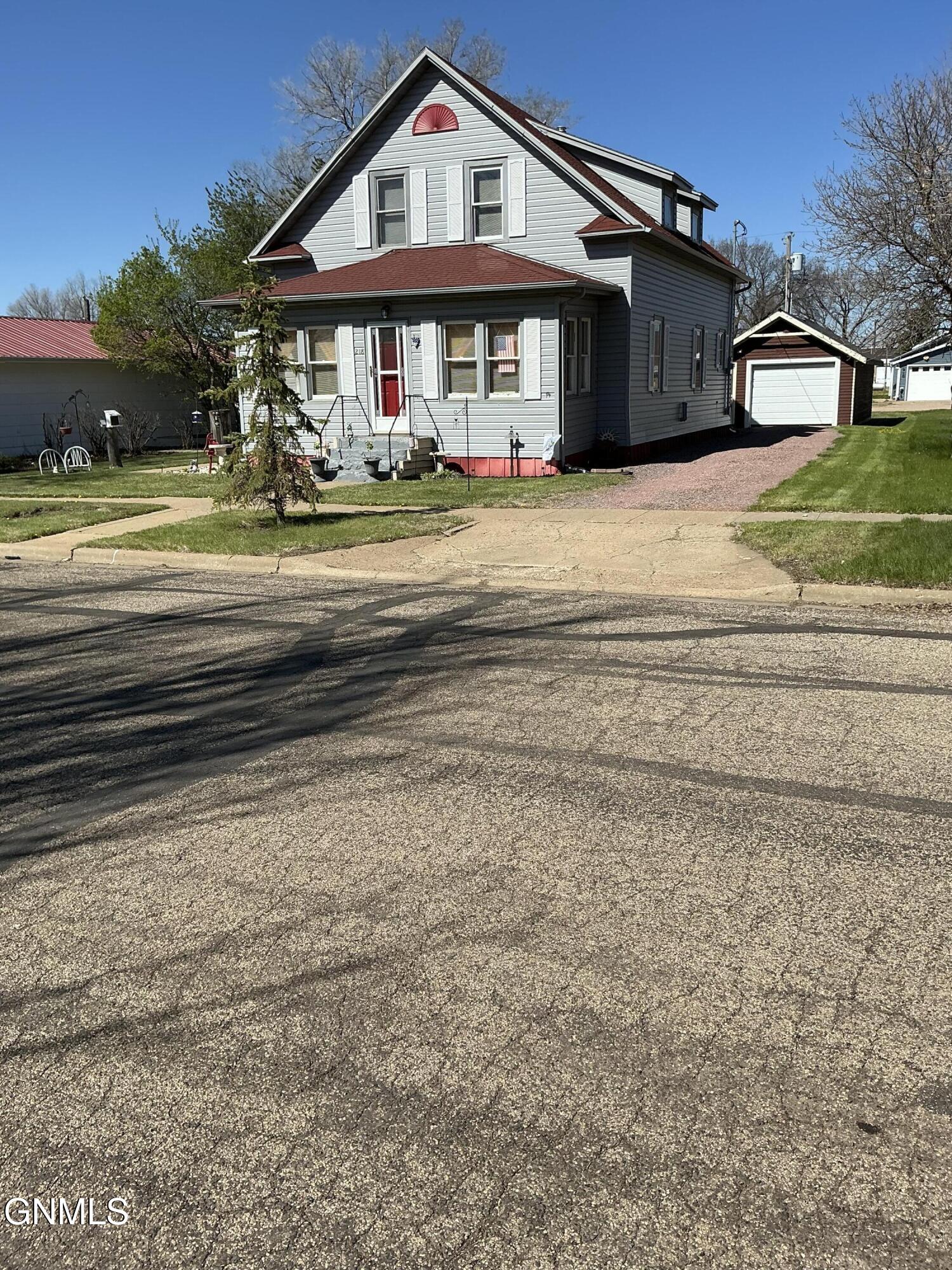 main property photo 2